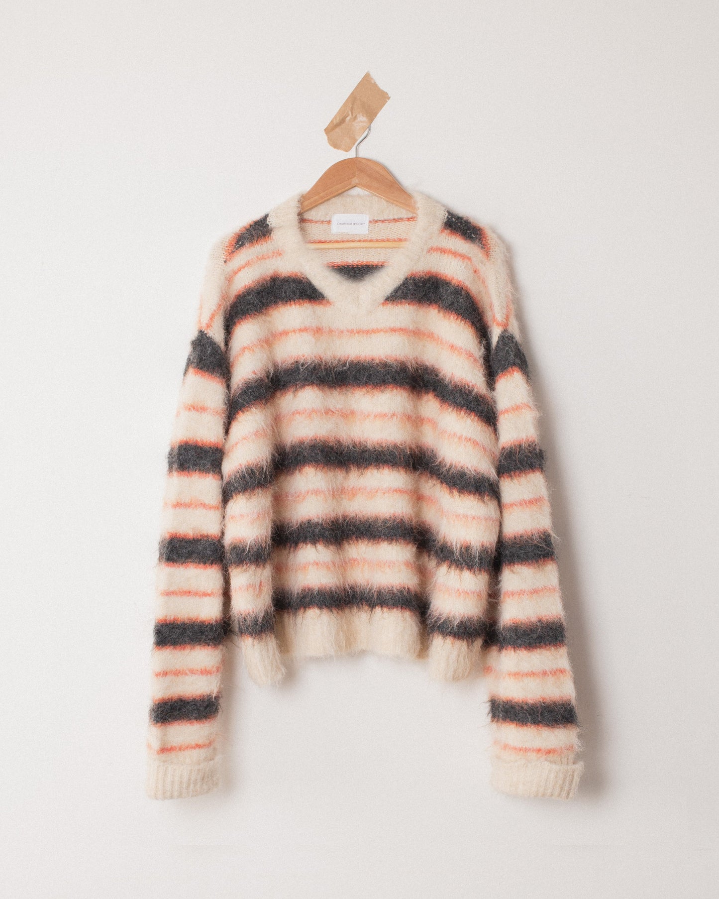 wool mix shaggy v neck border sweater