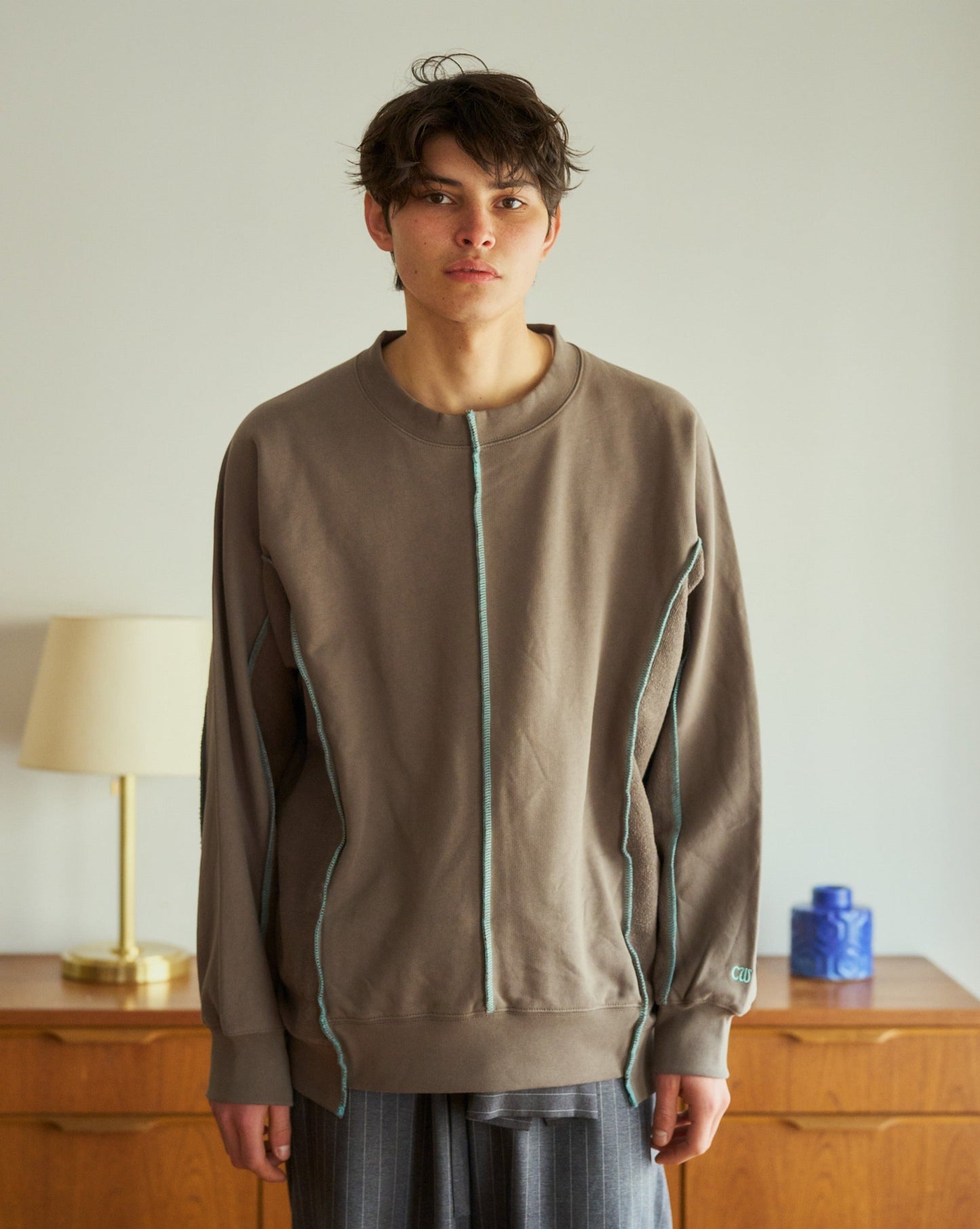 patchwork inside-out stiching sweat