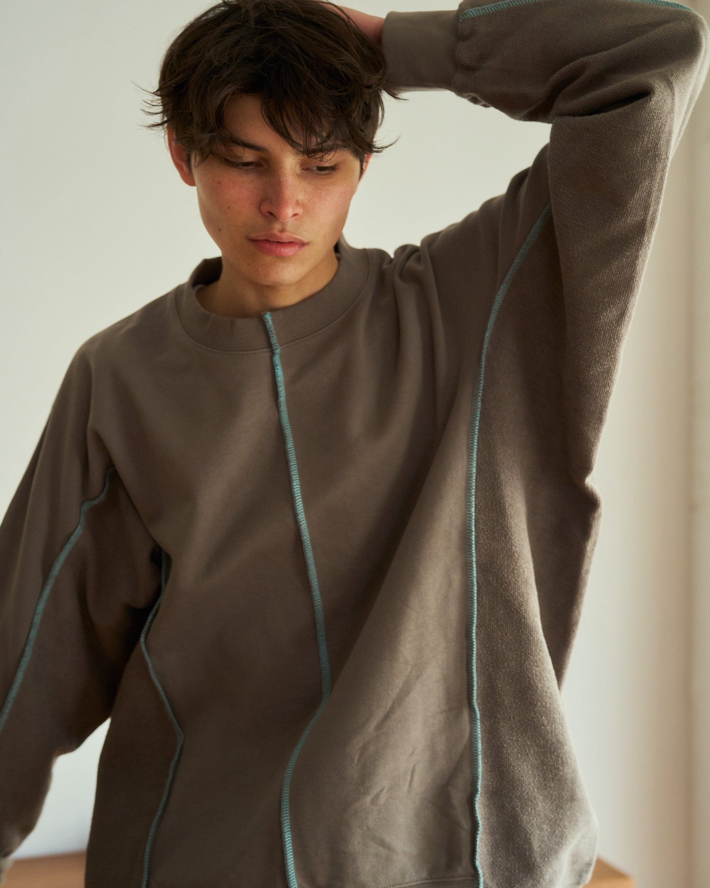 patchwork inside-out stiching sweat