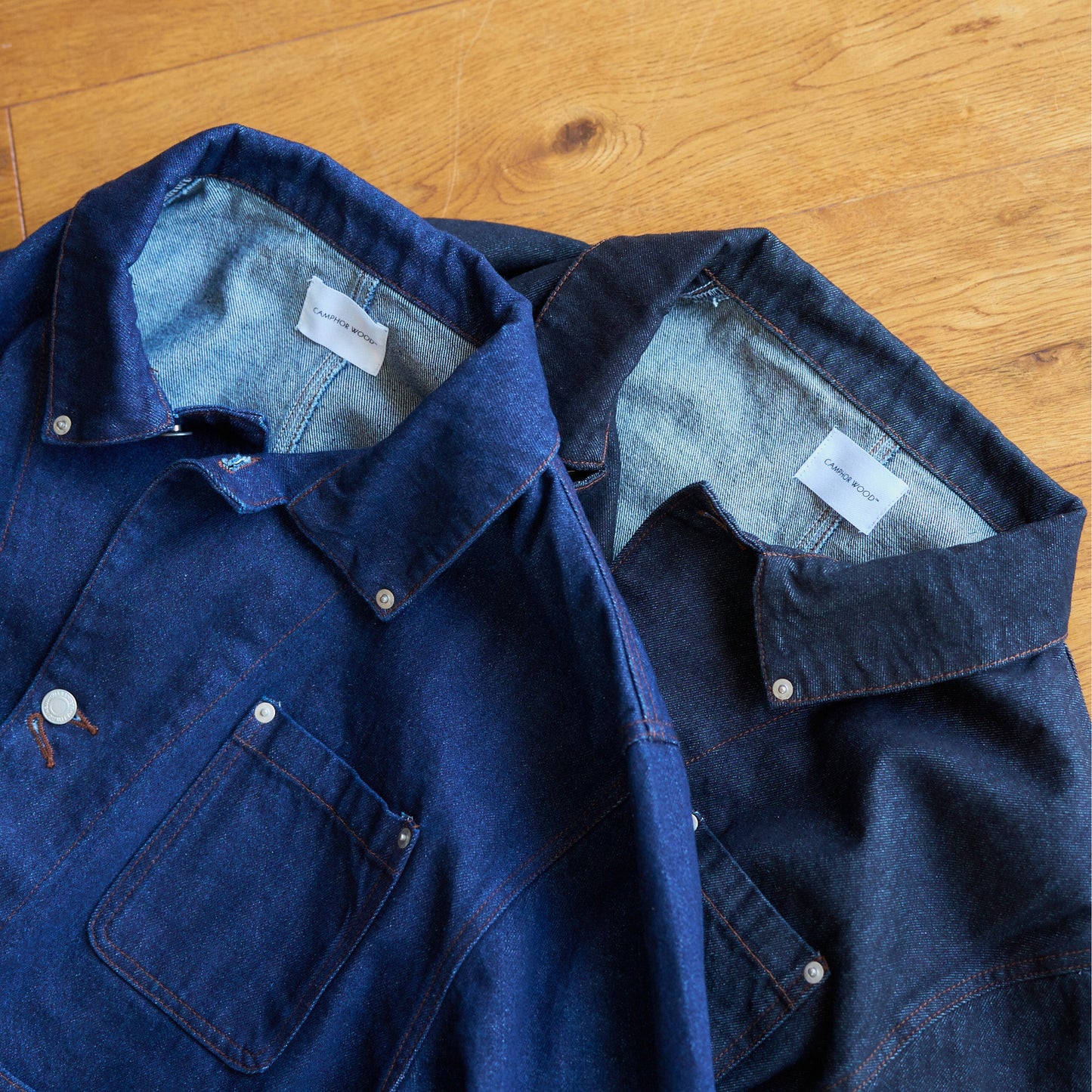 knee tuck wide baggy denim pants