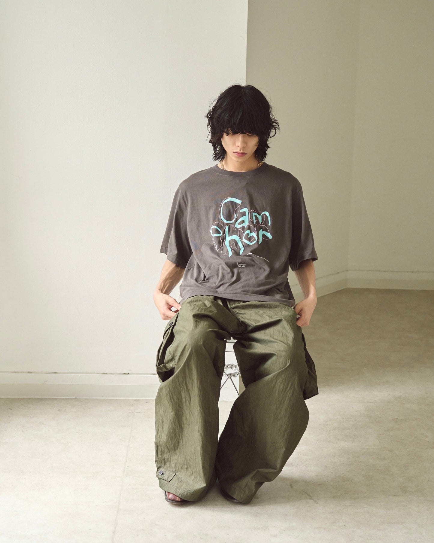 2tuck wide baggy coating cargo pants