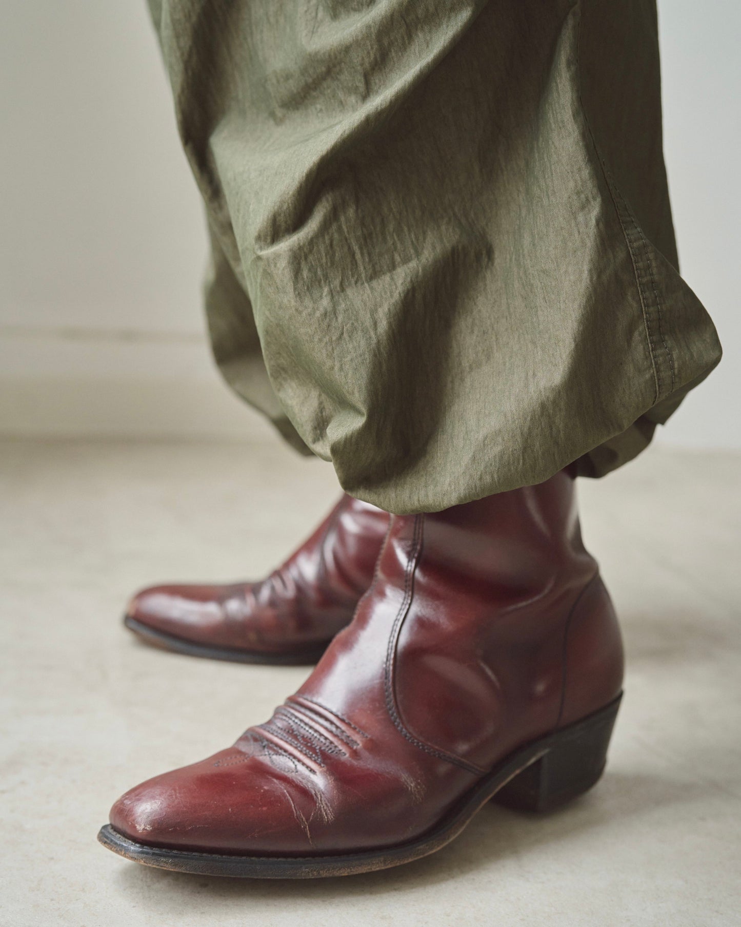 2tuck wide baggy coating cargo pants