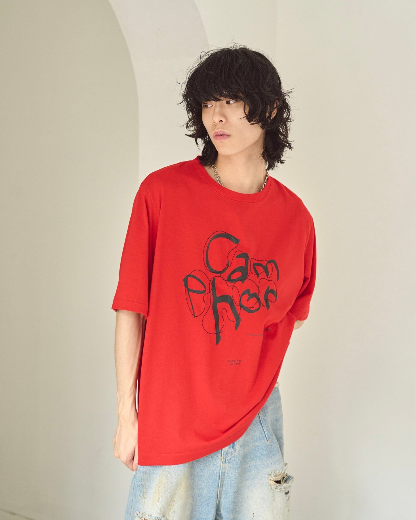 camphor scrawl embroidery tee