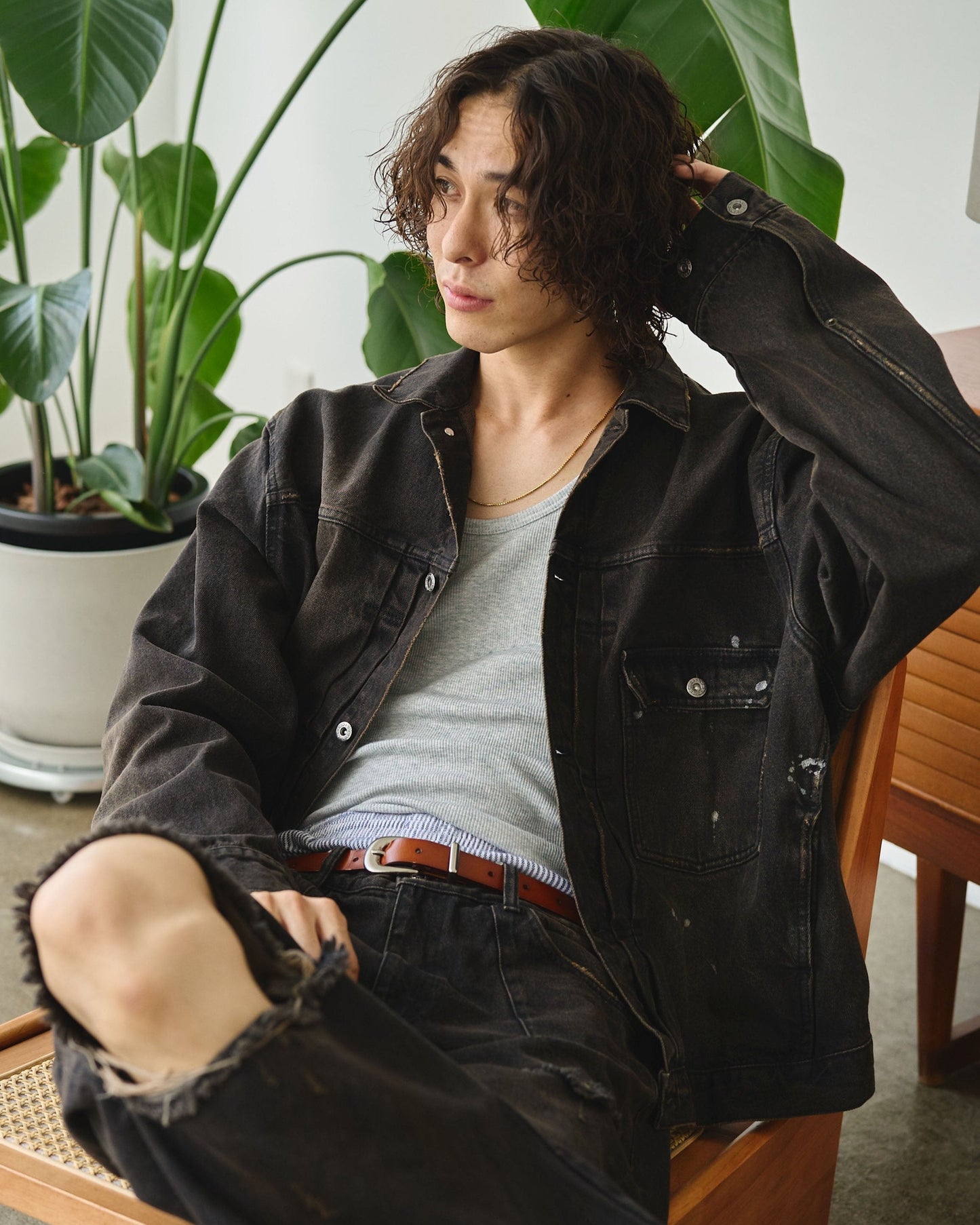 TYPE-1 wide broken denim trucker jacket