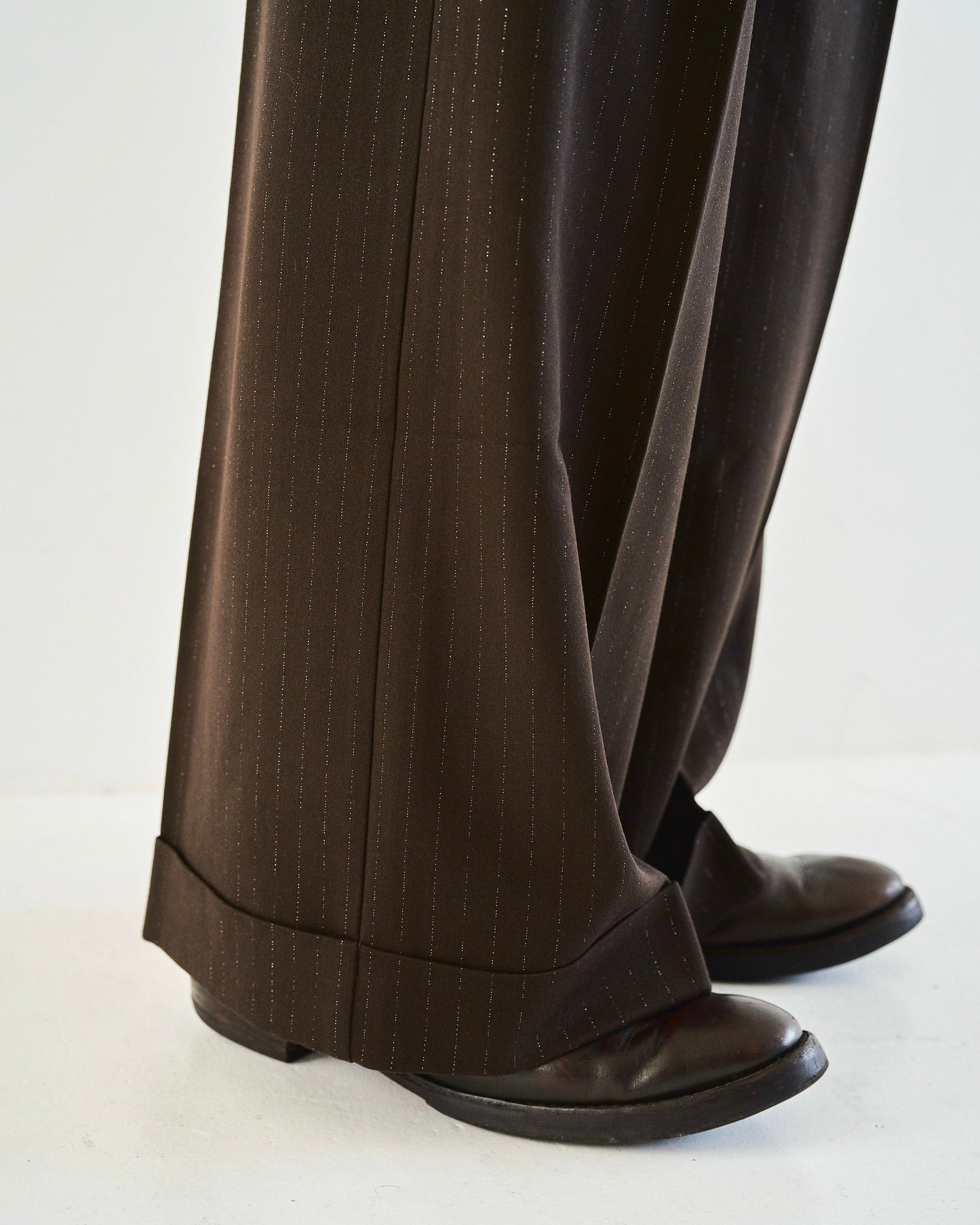 2tuck wide baggy flare rame slacks