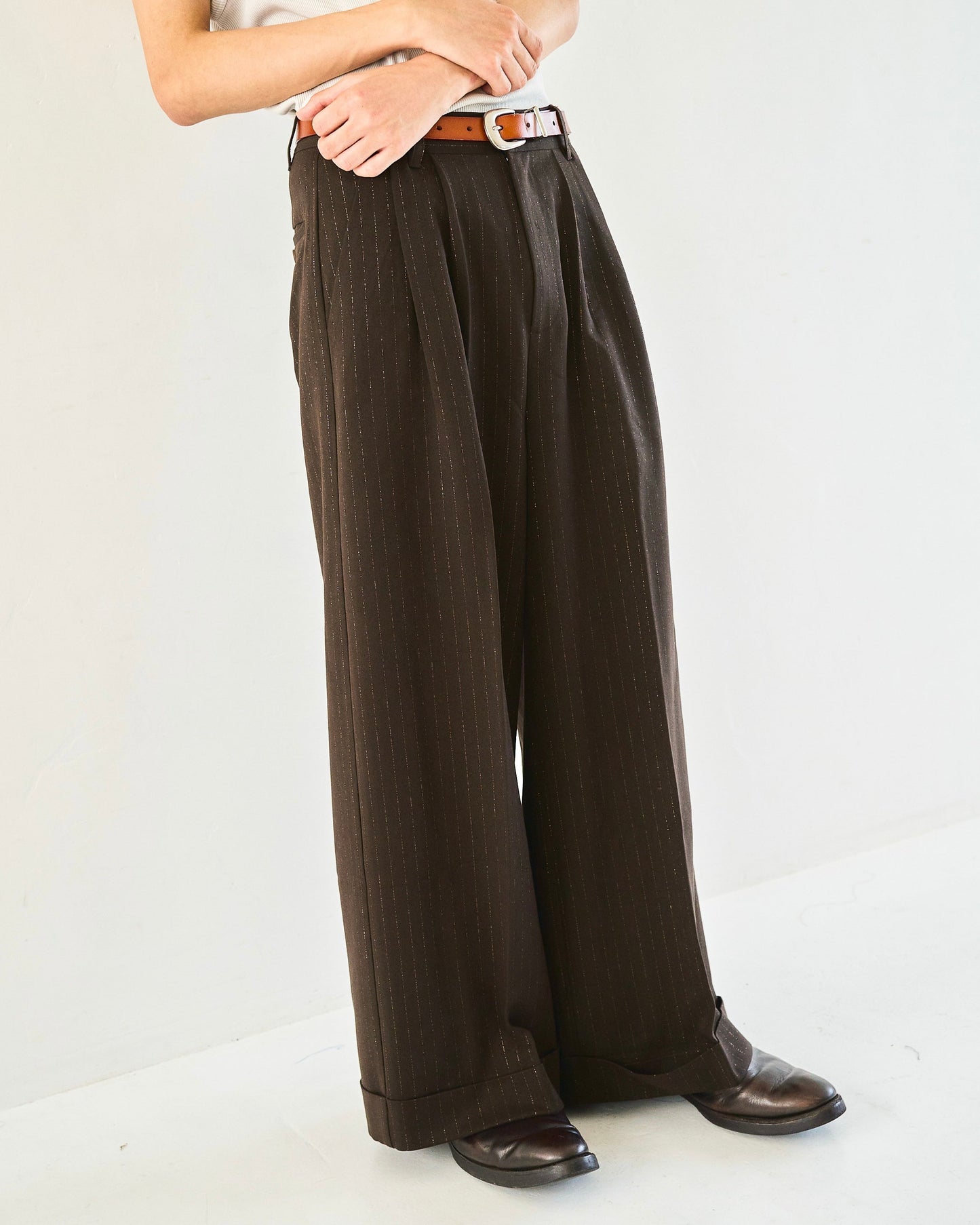 2tuck wide baggy flare rame slacks