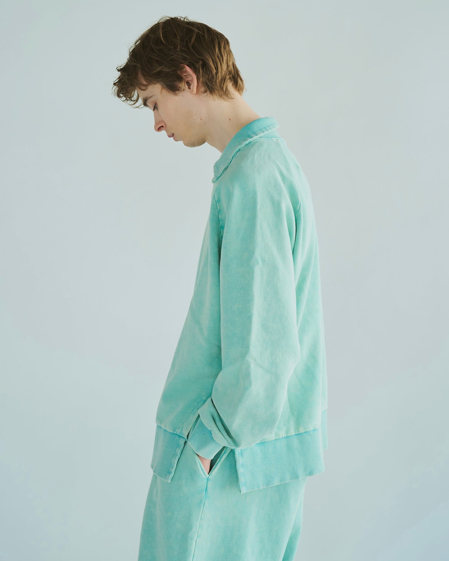 sunfade raglan sleeve collared sweat top