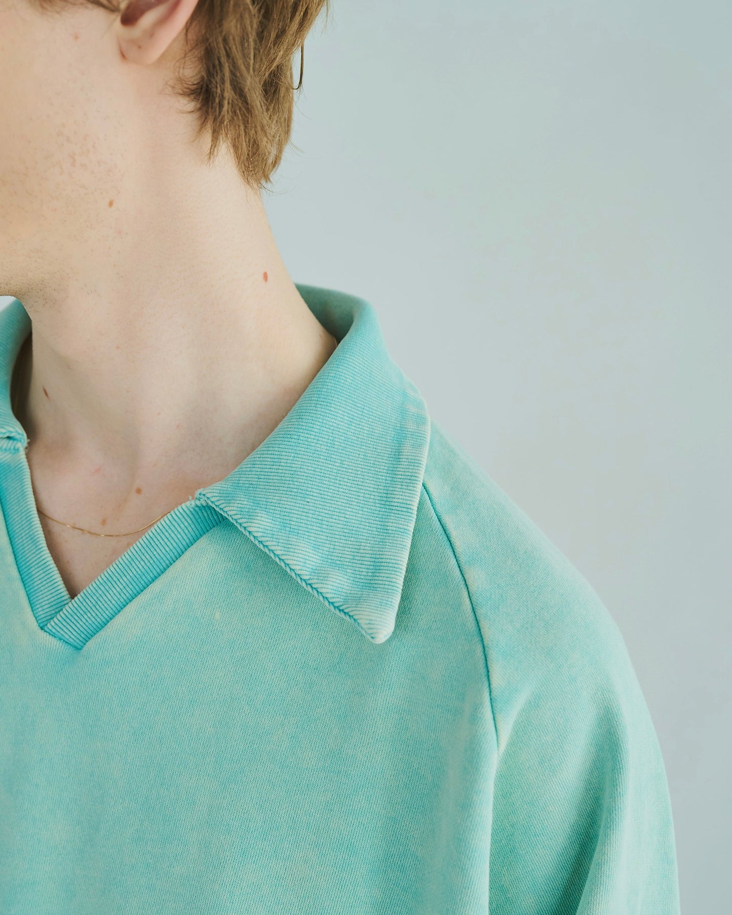sunfade raglan sleeve collared sweat top