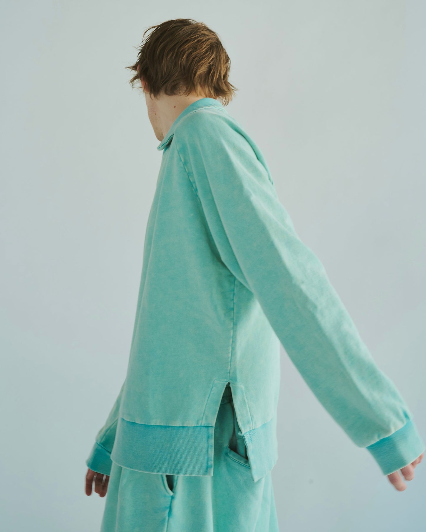 sunfade raglan sleeve collared sweat top