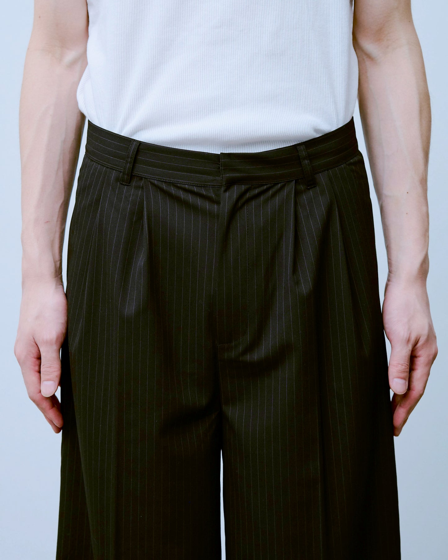 2tuck wide baggy flare slacks - STRIPE
