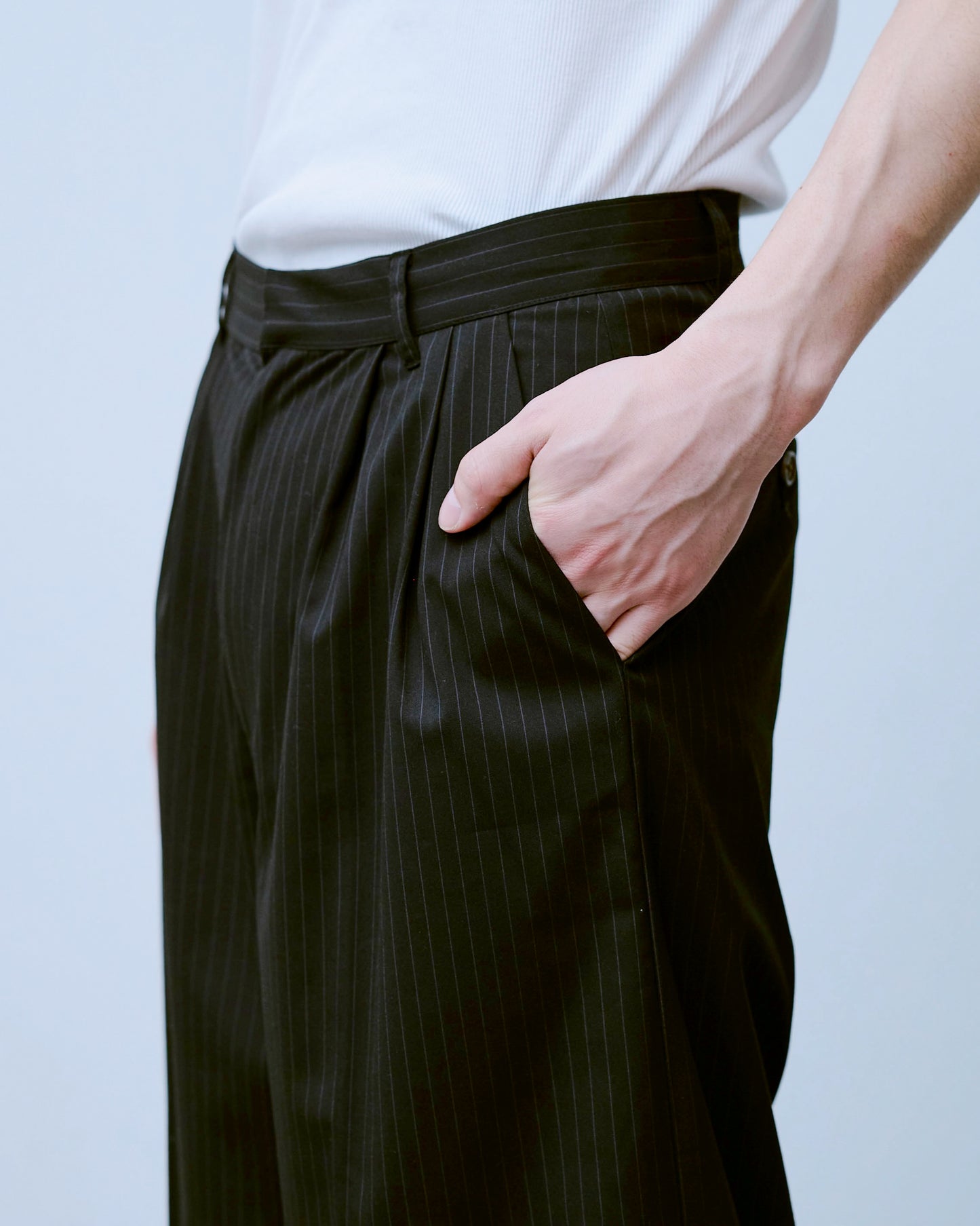 2tuck wide baggy flare slacks - STRIPE