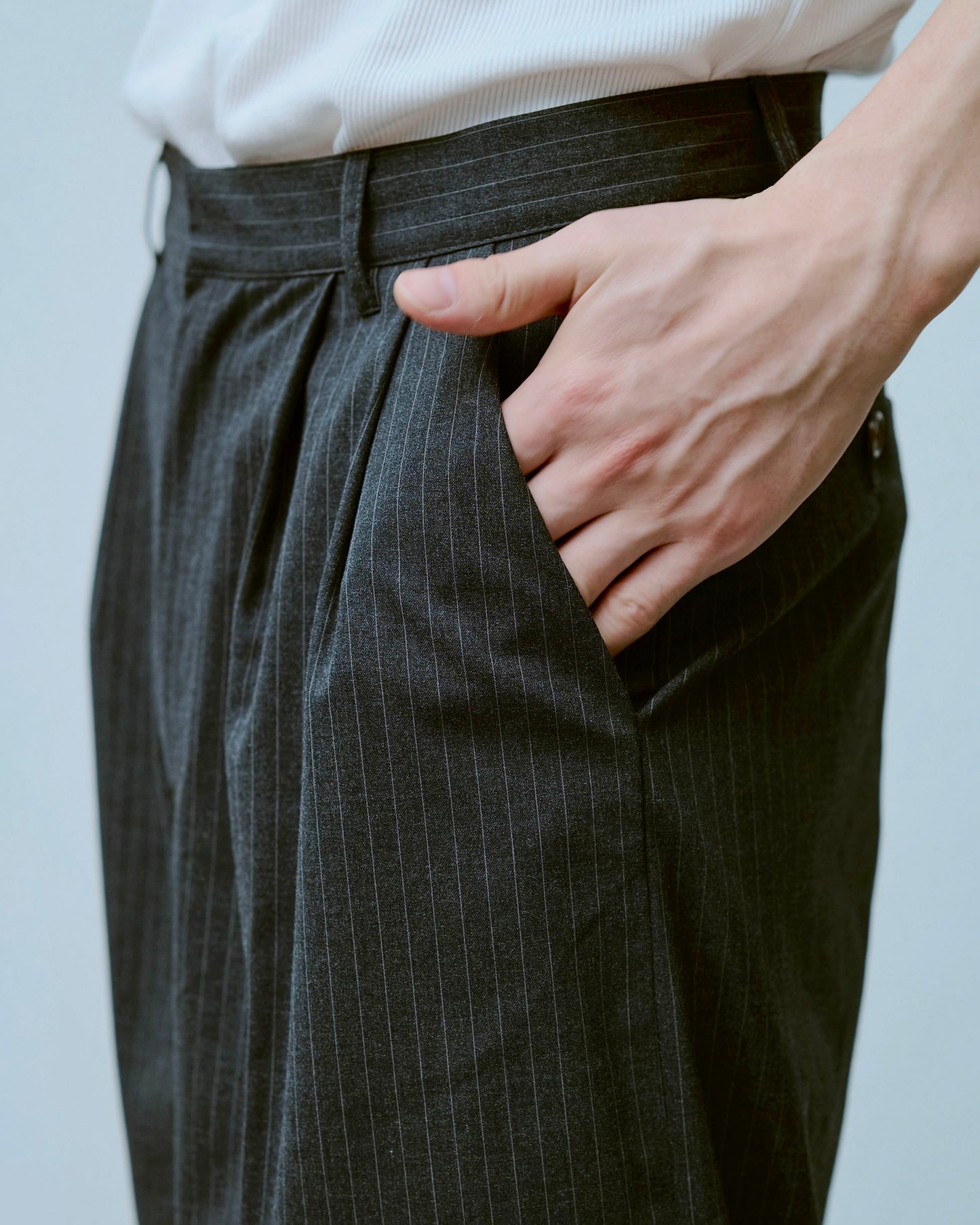 2tuck wide baggy flare slacks - STRIPE