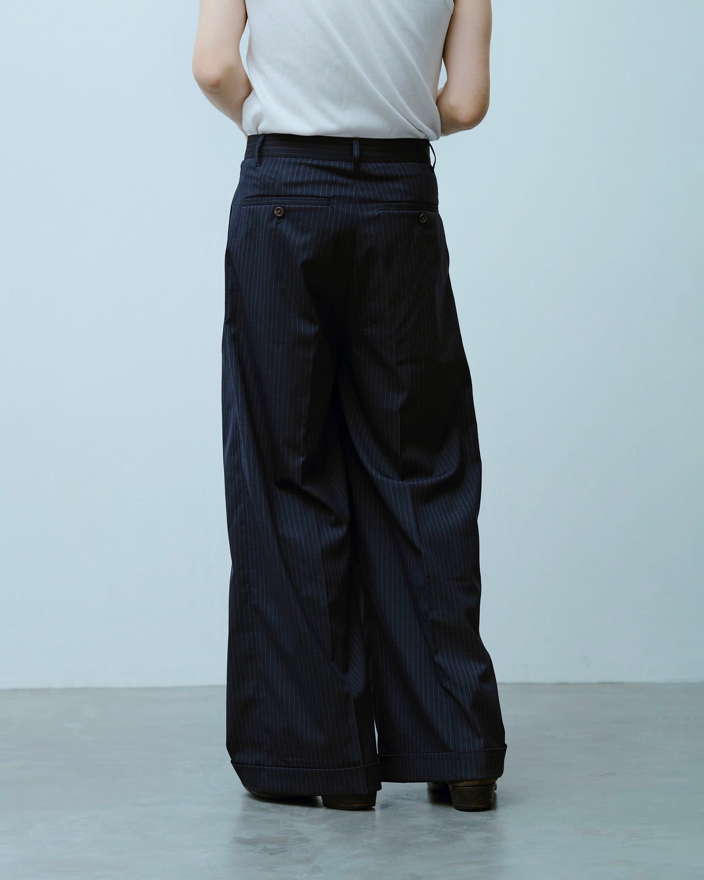 2tuck wide baggy flare slacks - STRIPE