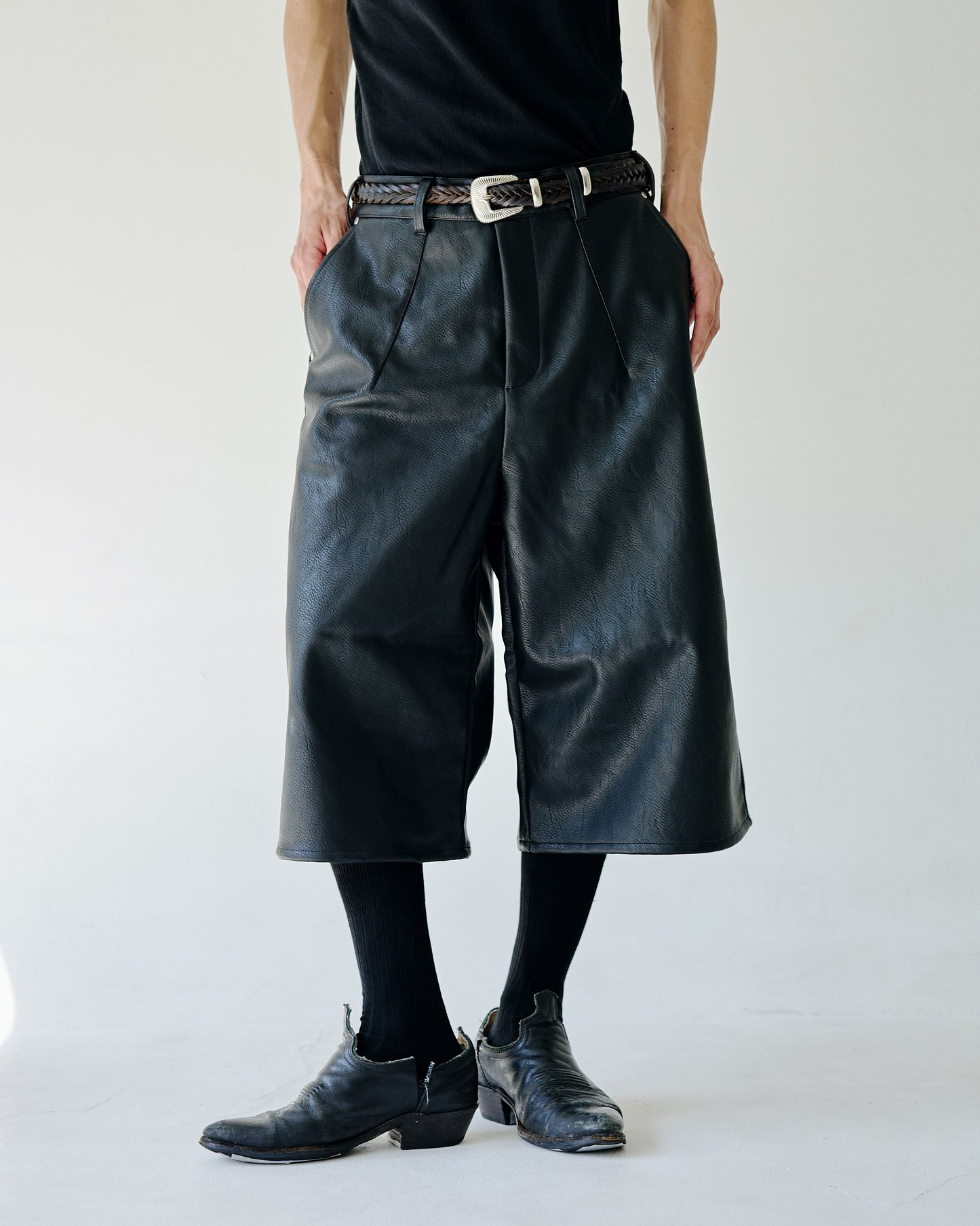 wide baggy PU-leather shorts