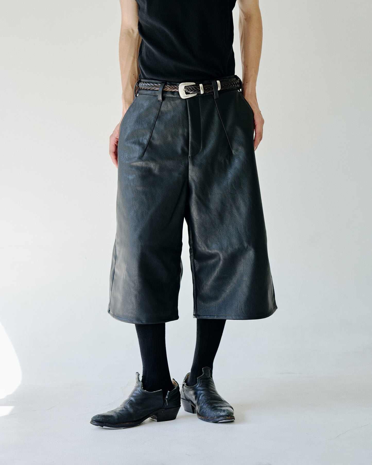 wide baggy PU-leather shorts