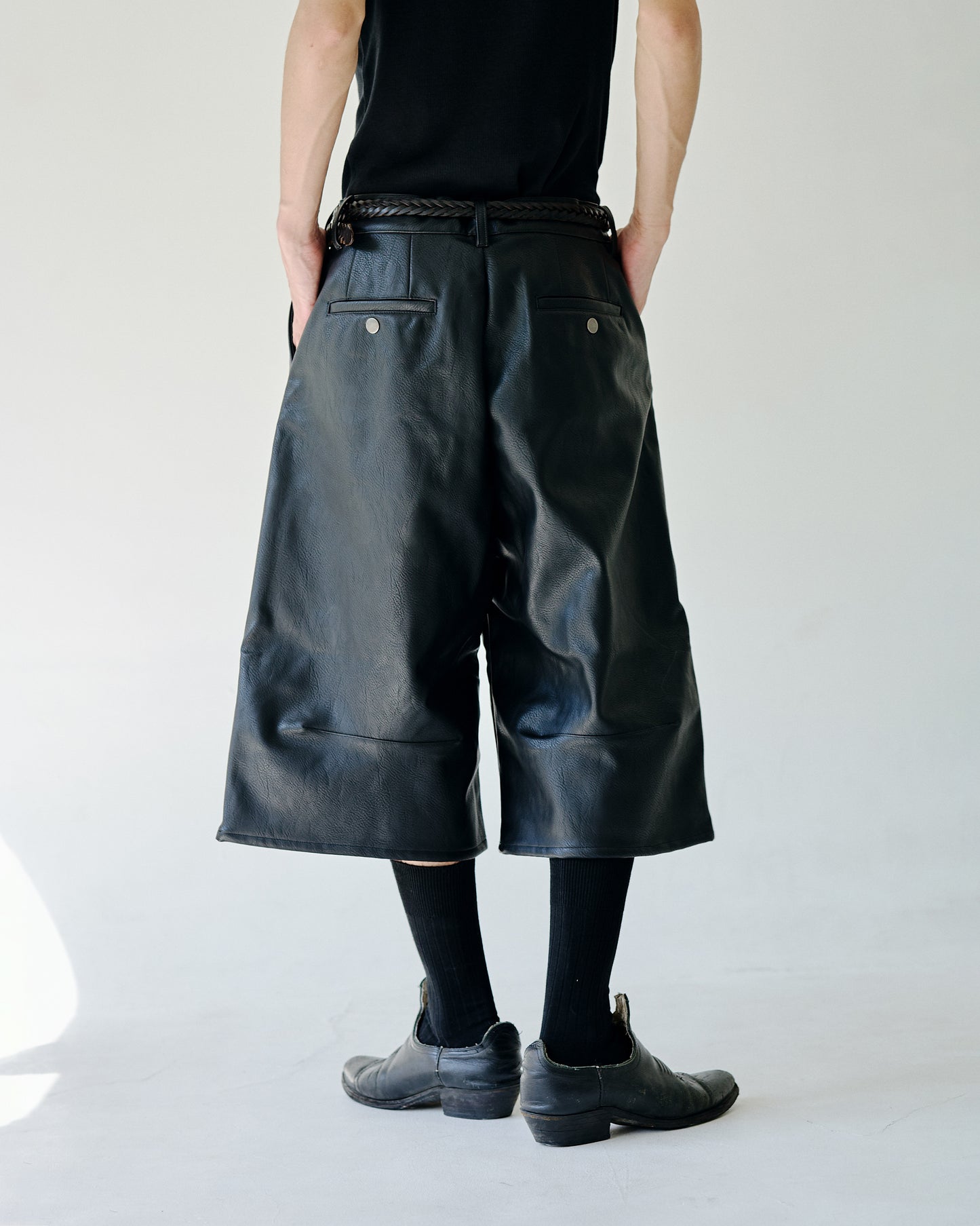 wide baggy PU-leather shorts