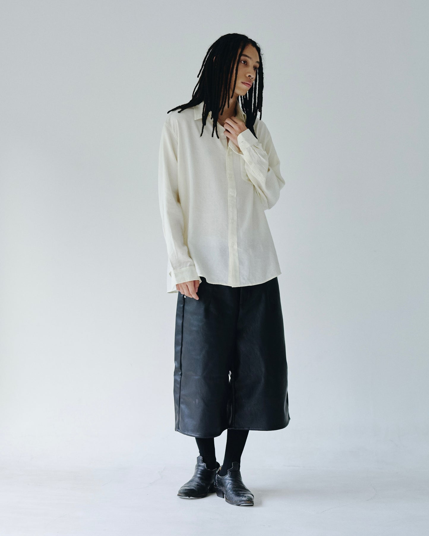 wide baggy PU-leather shorts