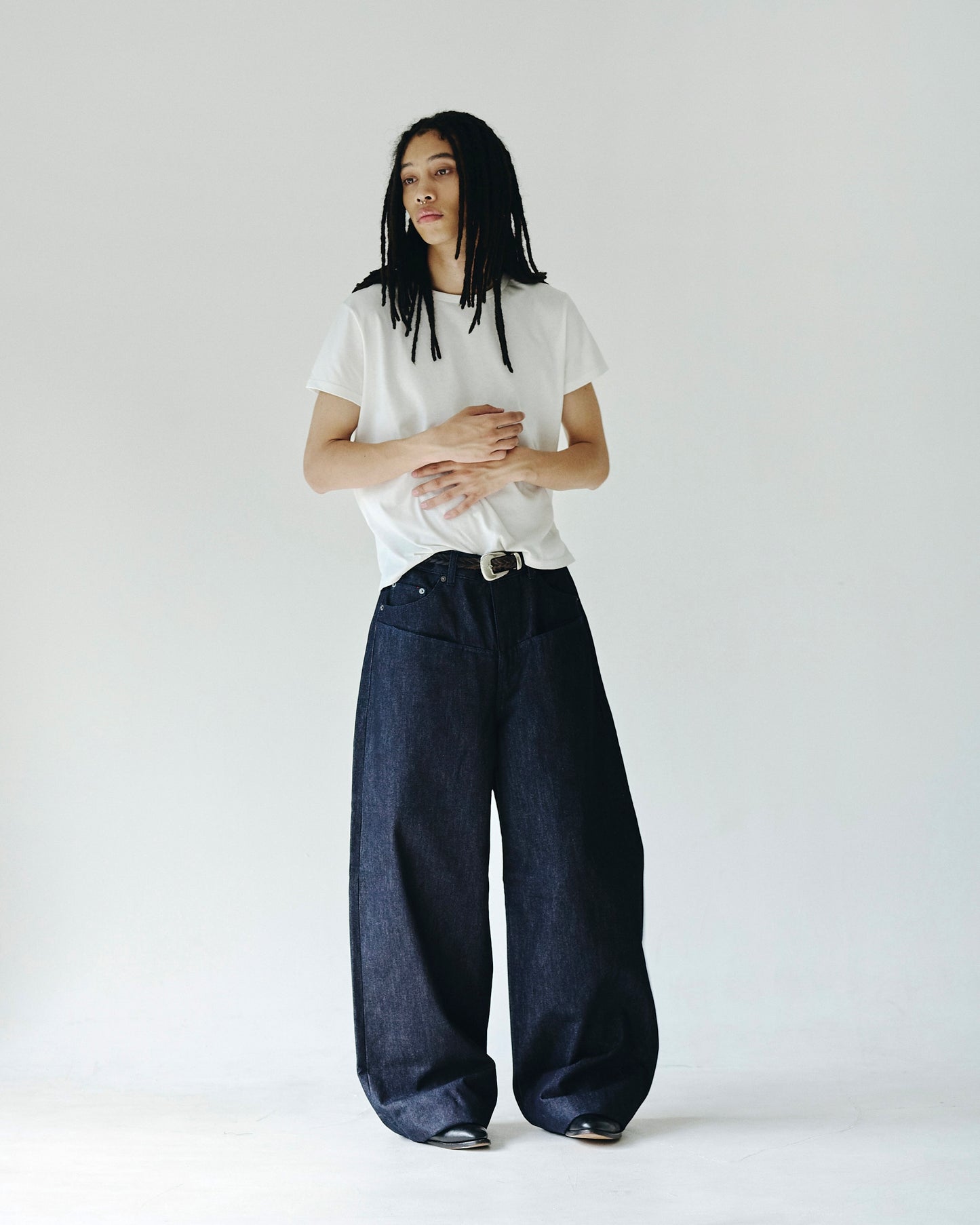 DOUBLE POCKET RIGID SLUB BAGGY DENIM TROUSERS