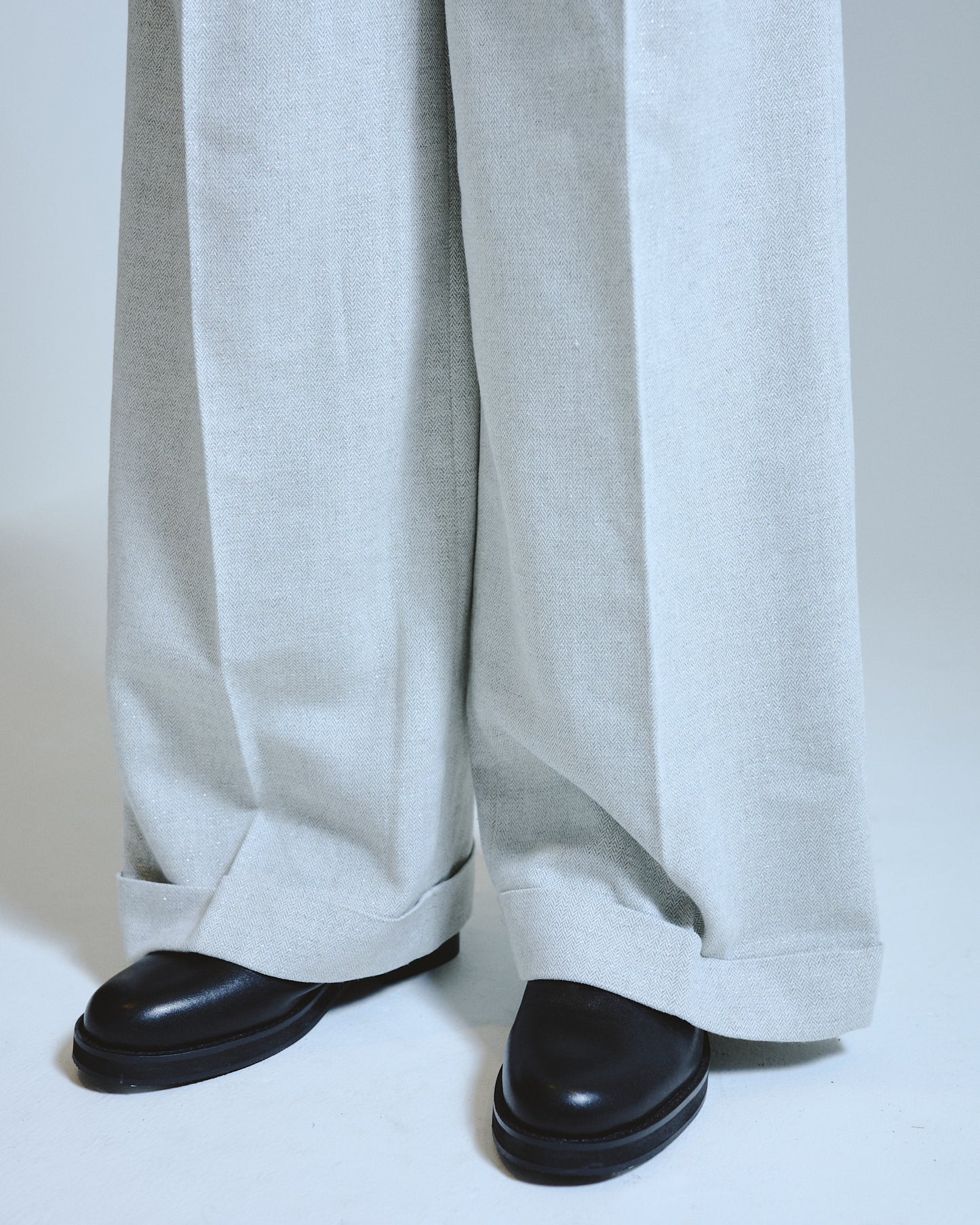2tuck wide baggy slacks - RAME TWEED