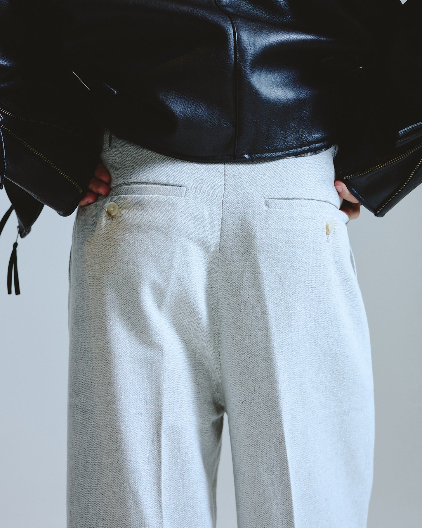 2tuck wide baggy slacks - RAME TWEED
