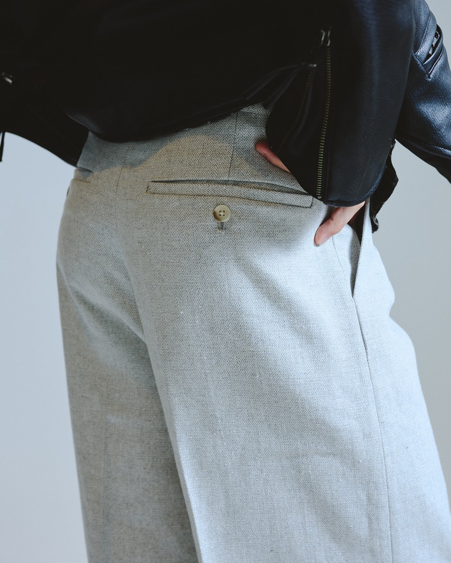 2tuck wide baggy slacks - RAME TWEED