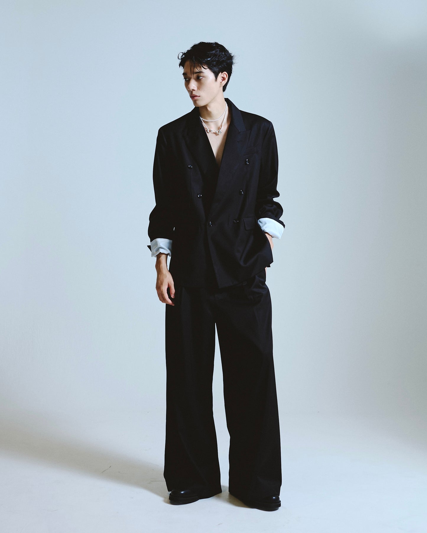 1tuck wide baggy slacks