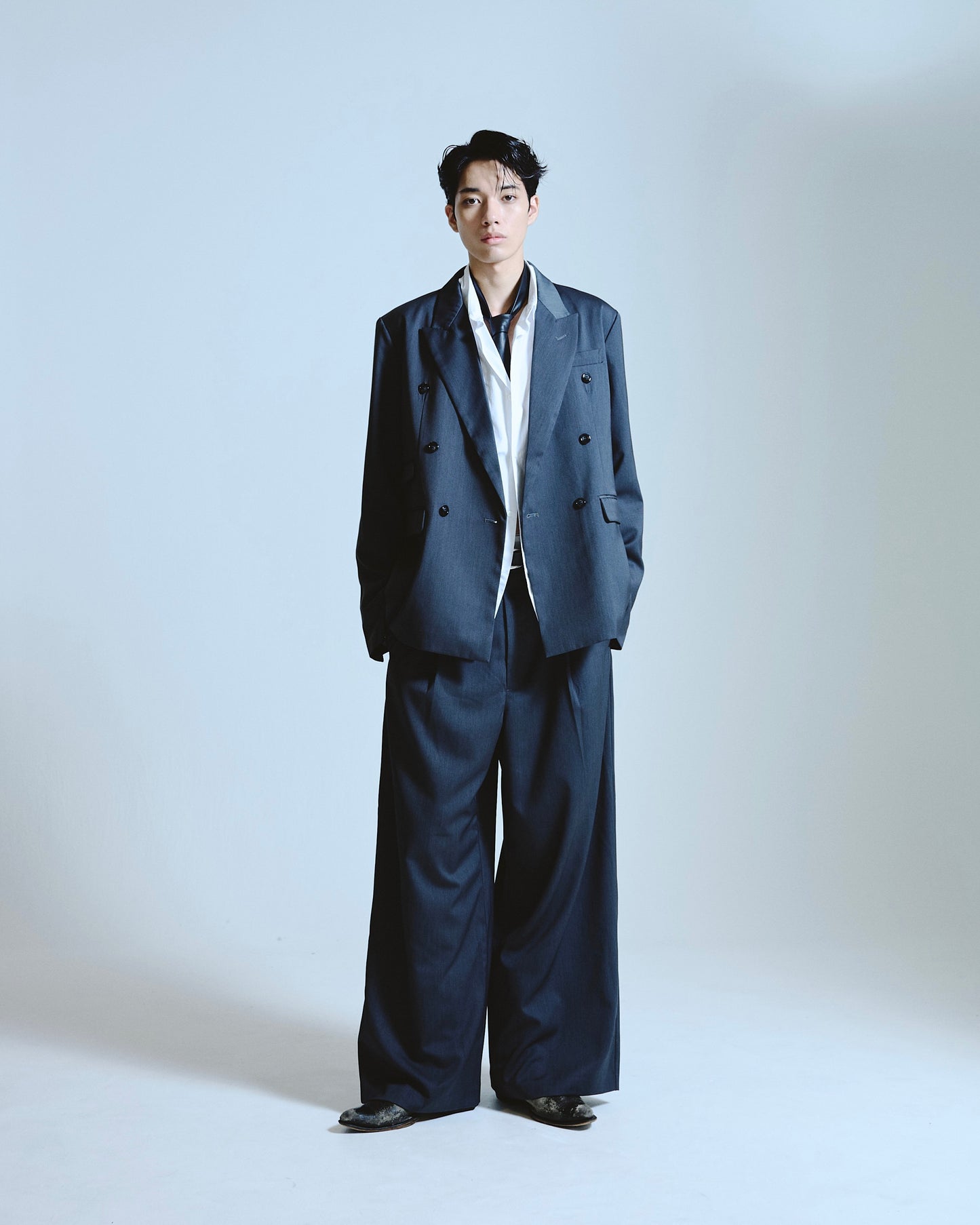 1tuck wide baggy slacks