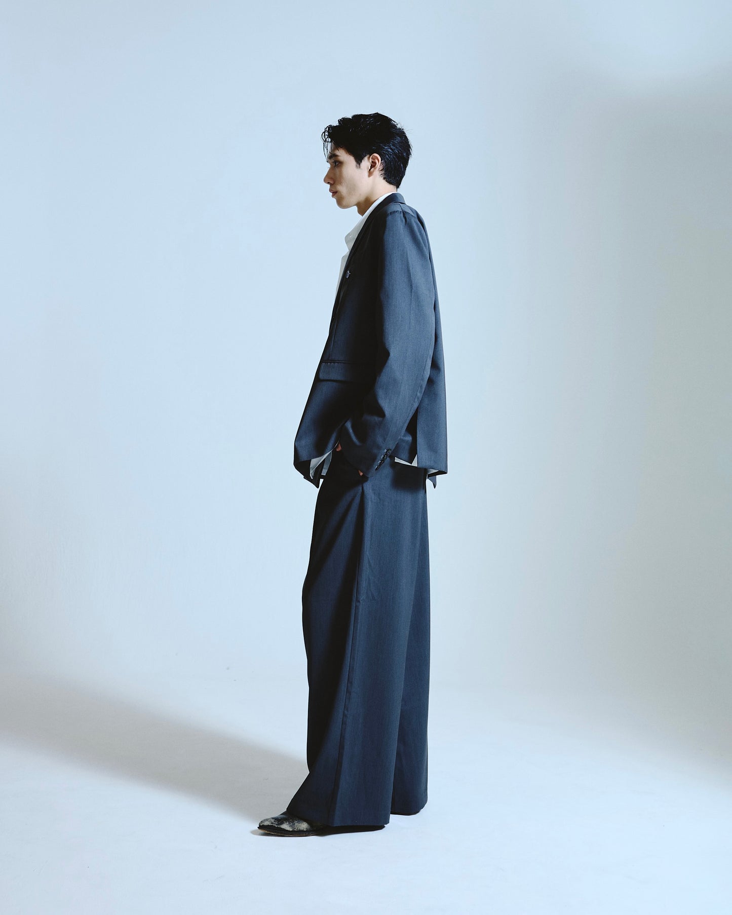 1tuck wide baggy slacks