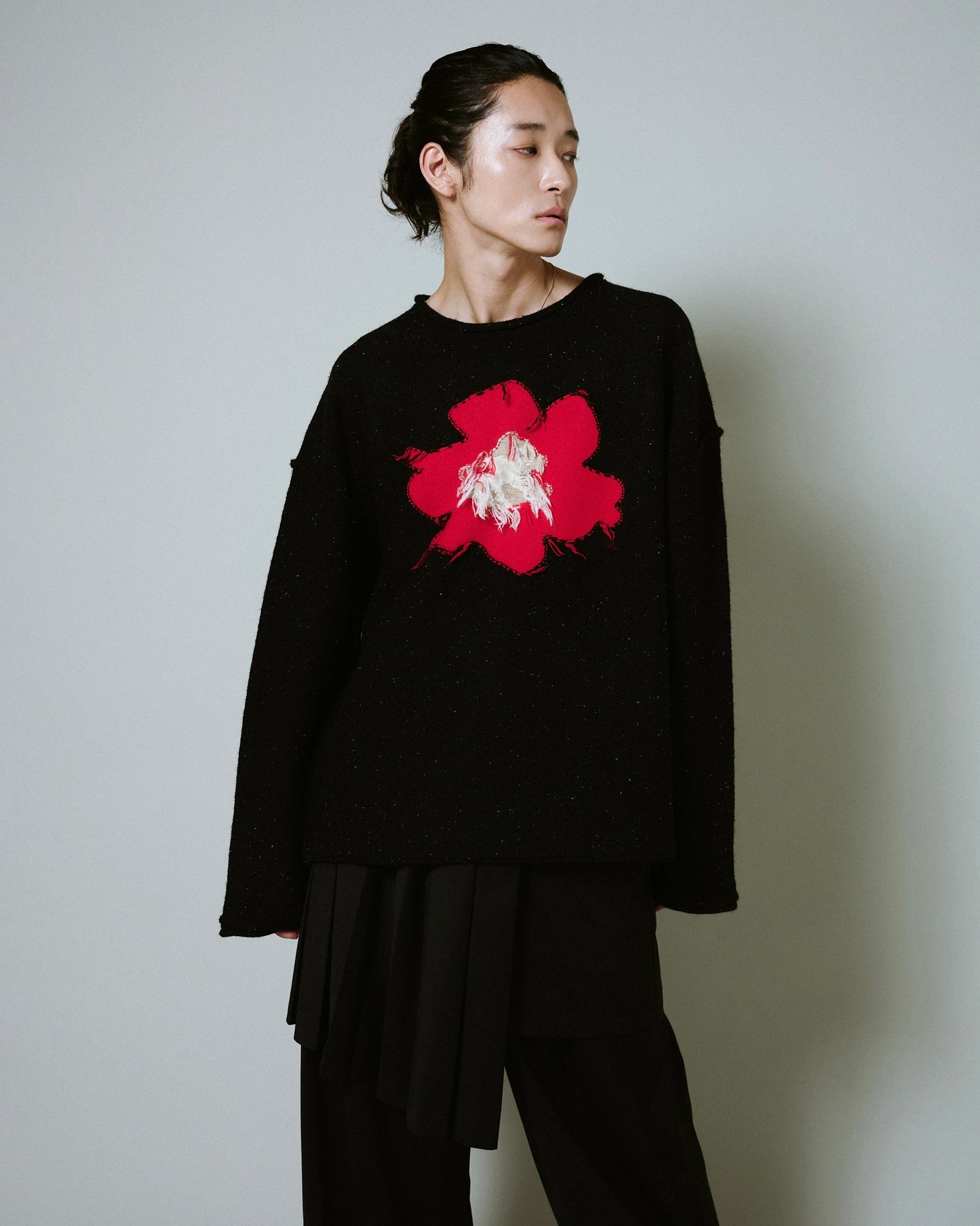 inside out flower motif nep sweater