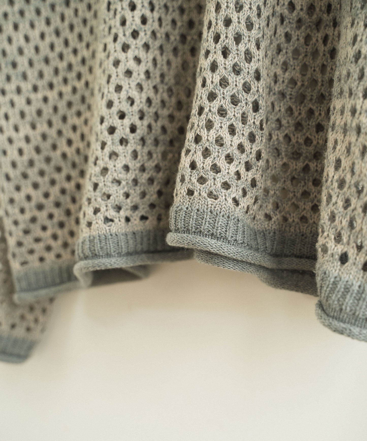 mech knit bicolor tops