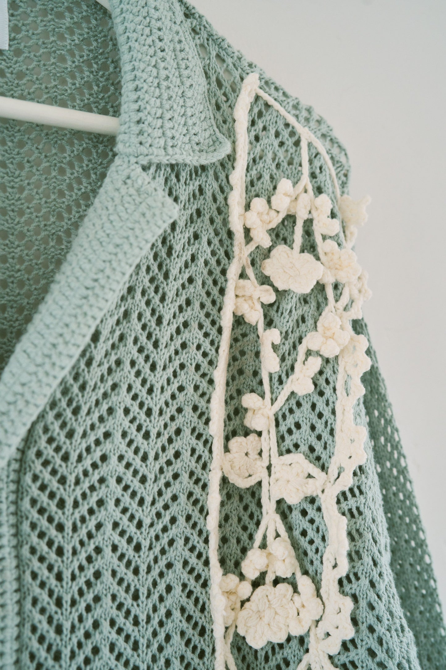 hand knit flower line Cuba shirt cardigan