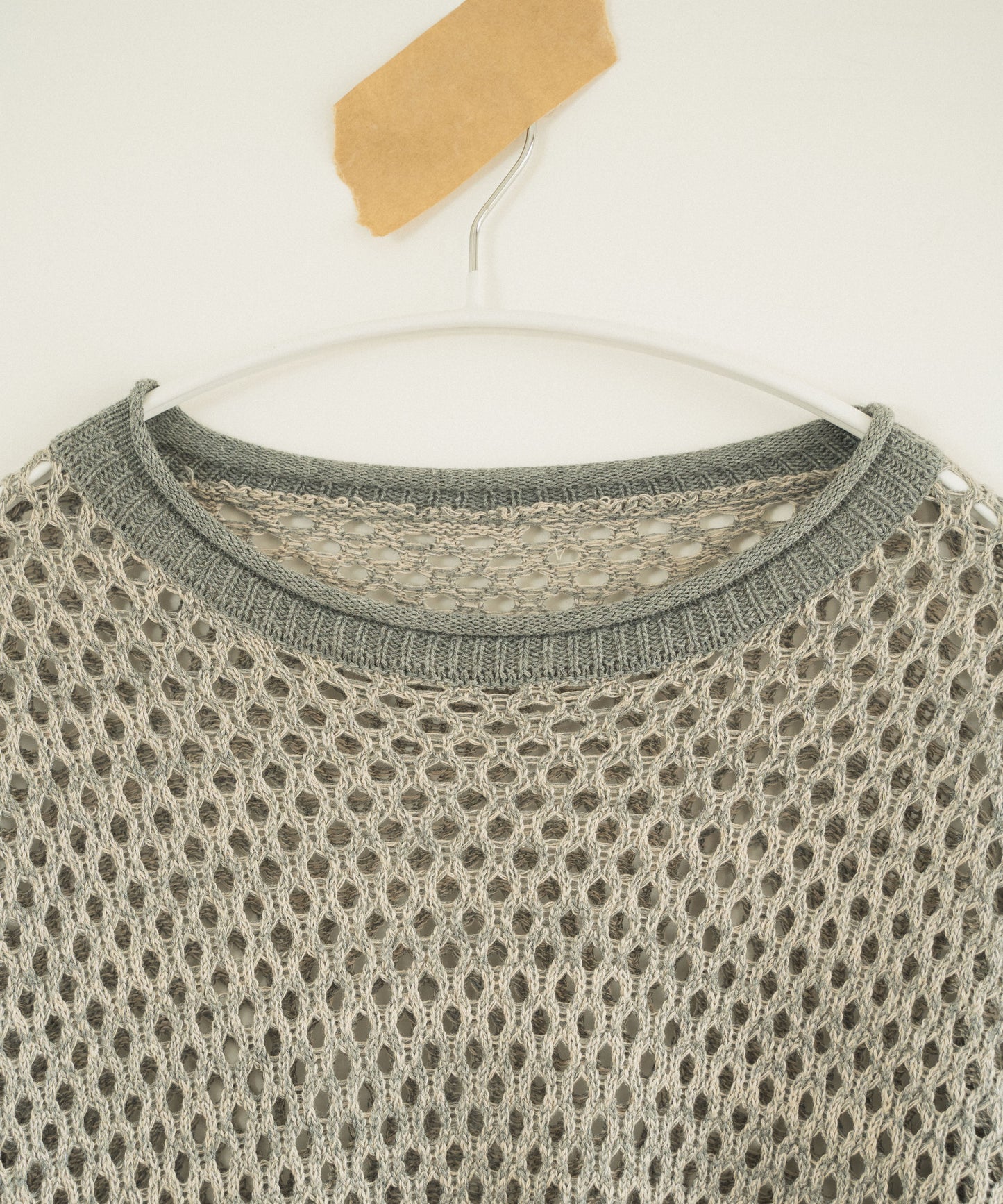 mech knit bicolor tops