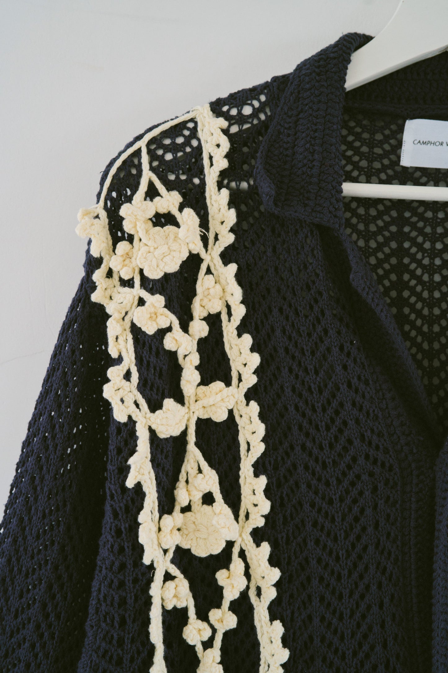 hand knit flower line Cuba shirt cardigan