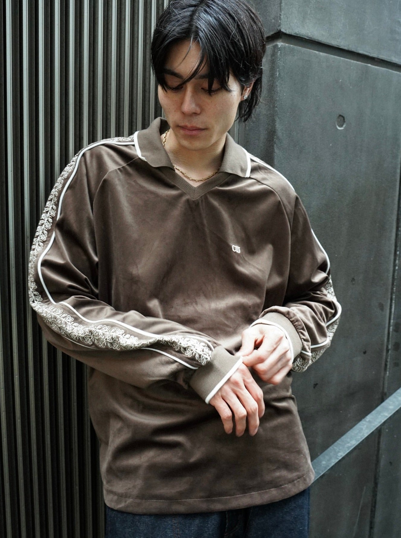 flower embroidery line velour skipper game shirt