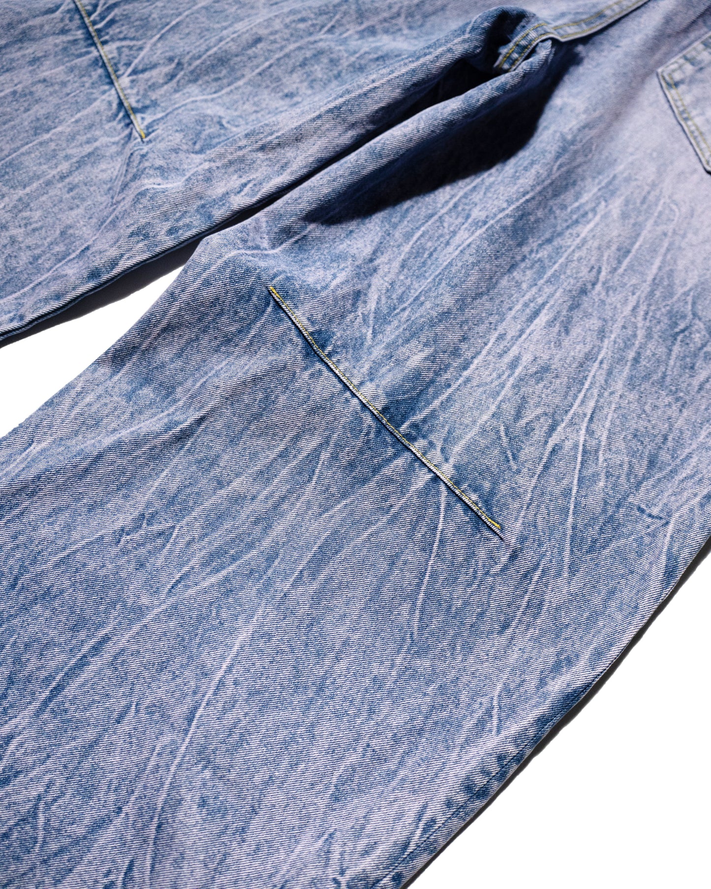 CRACKED CHEMICAL-WASHED WIDE BAGGY JEANS