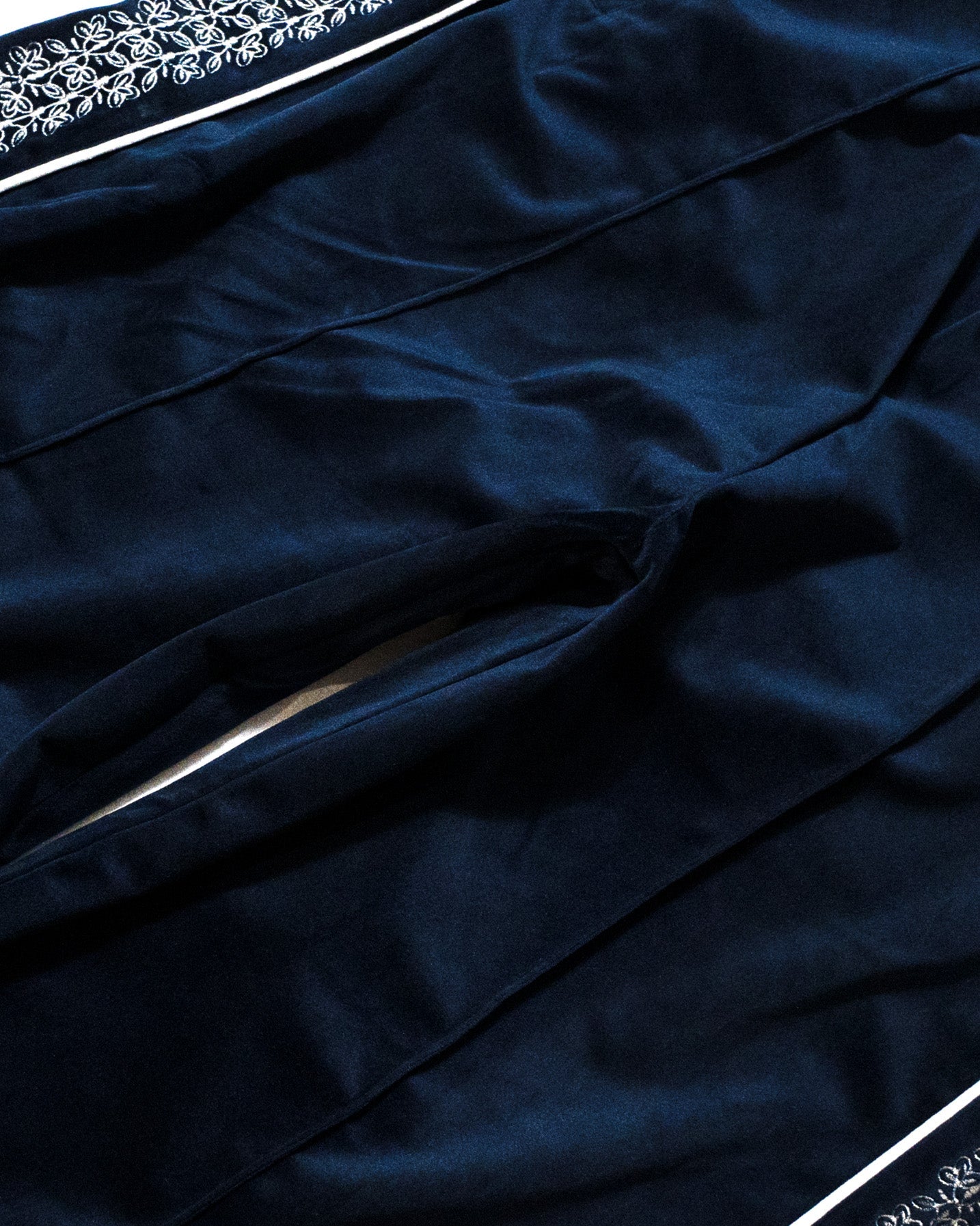 velvet flower embroidery line baggy track pants