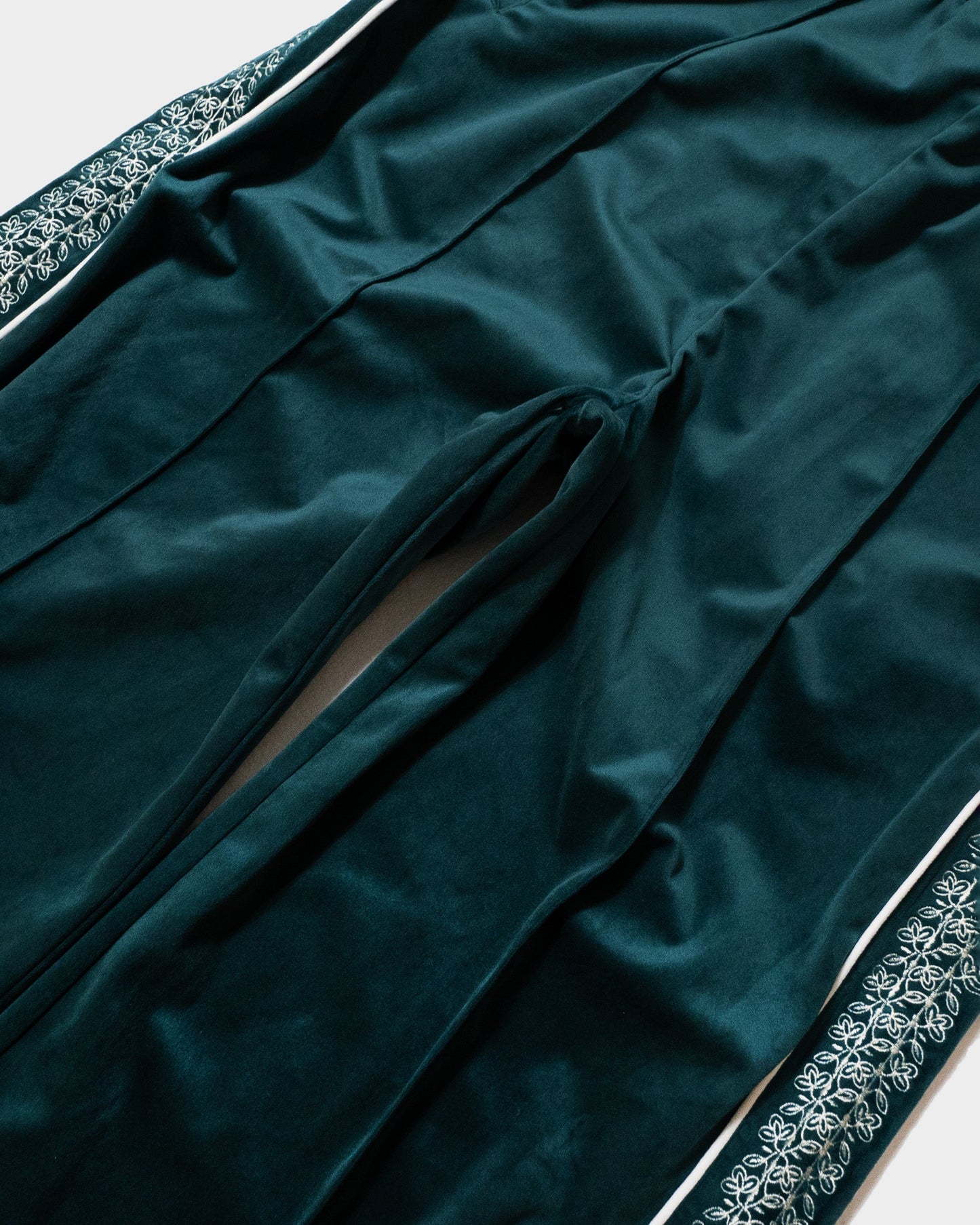velvet flower embroidery line baggy track pants