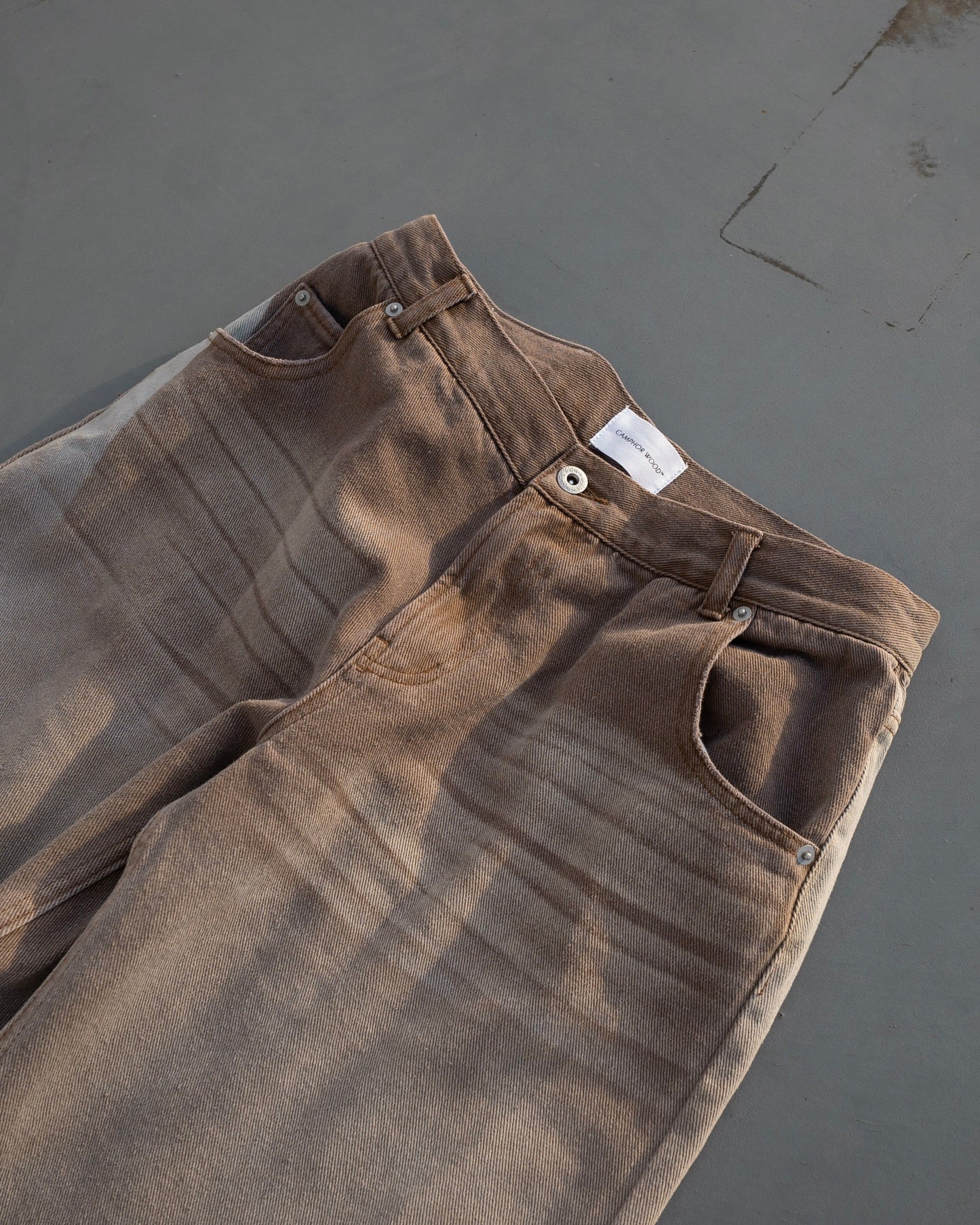 fade blast semi-baggy denim