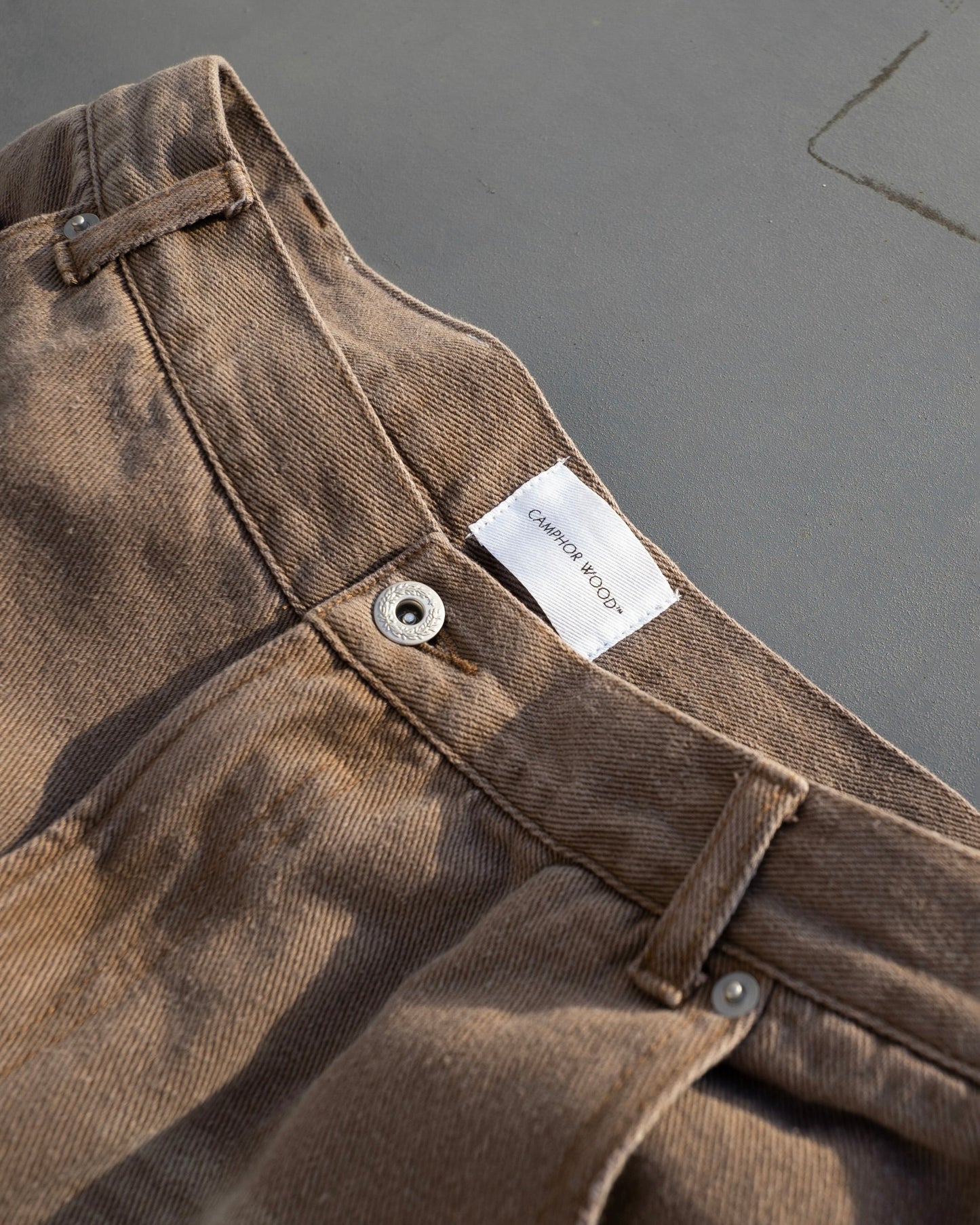 fade blast semi-baggy denim