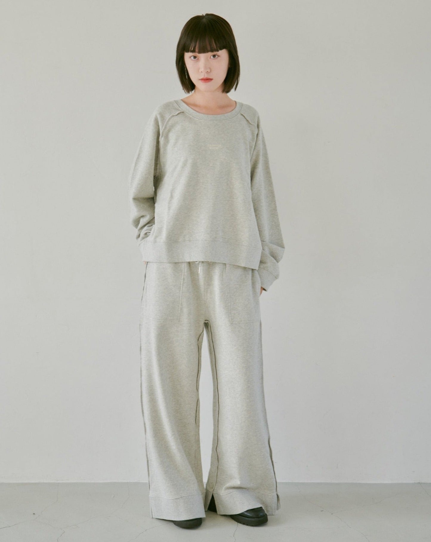 reversible inside-out wide sweat tops