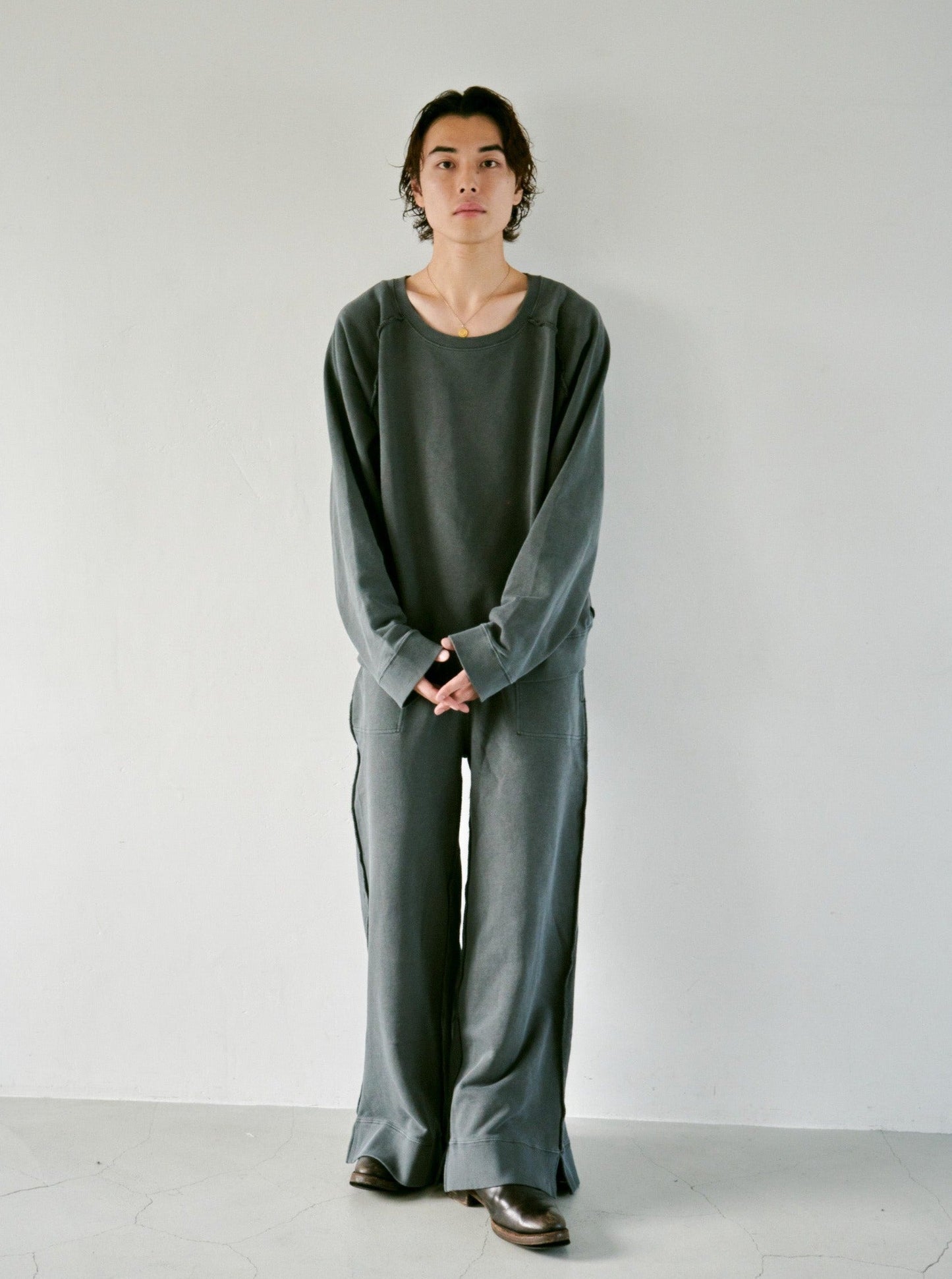 reversible inside-out wide sweat tops