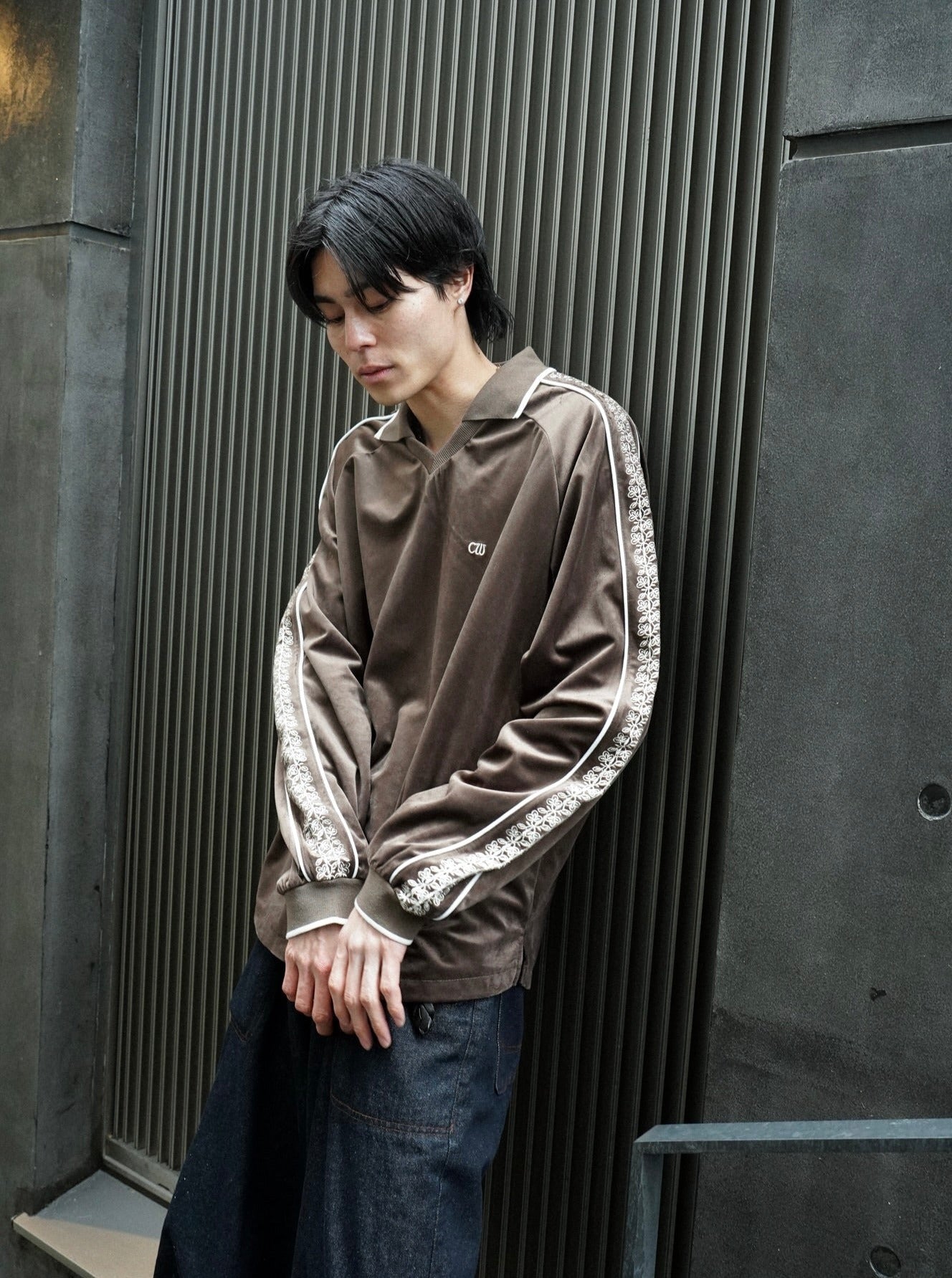flower embroidery line velour skipper game shirt