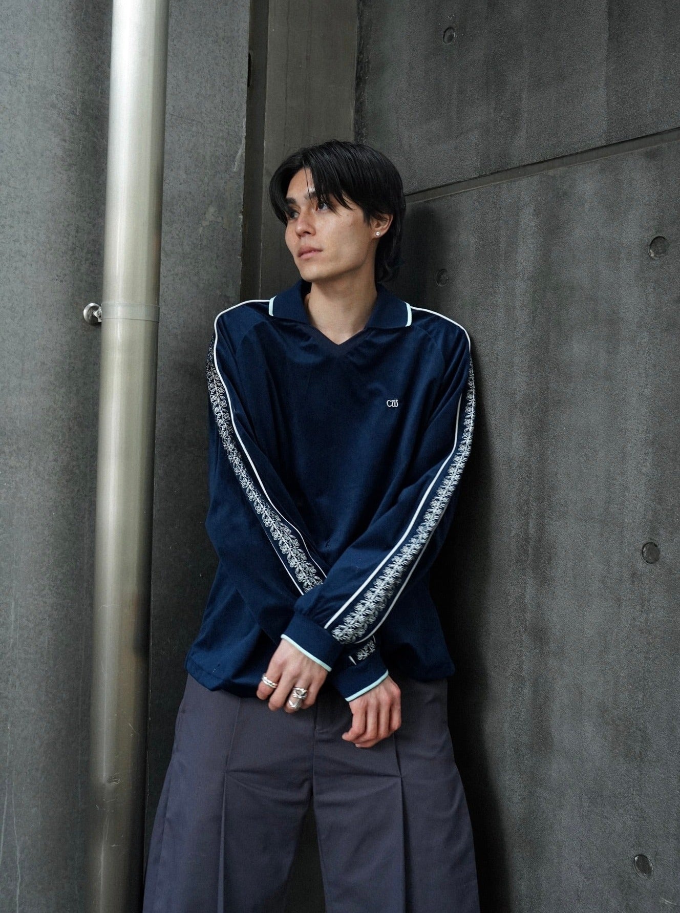 flower embroidery line velour skipper game shirt