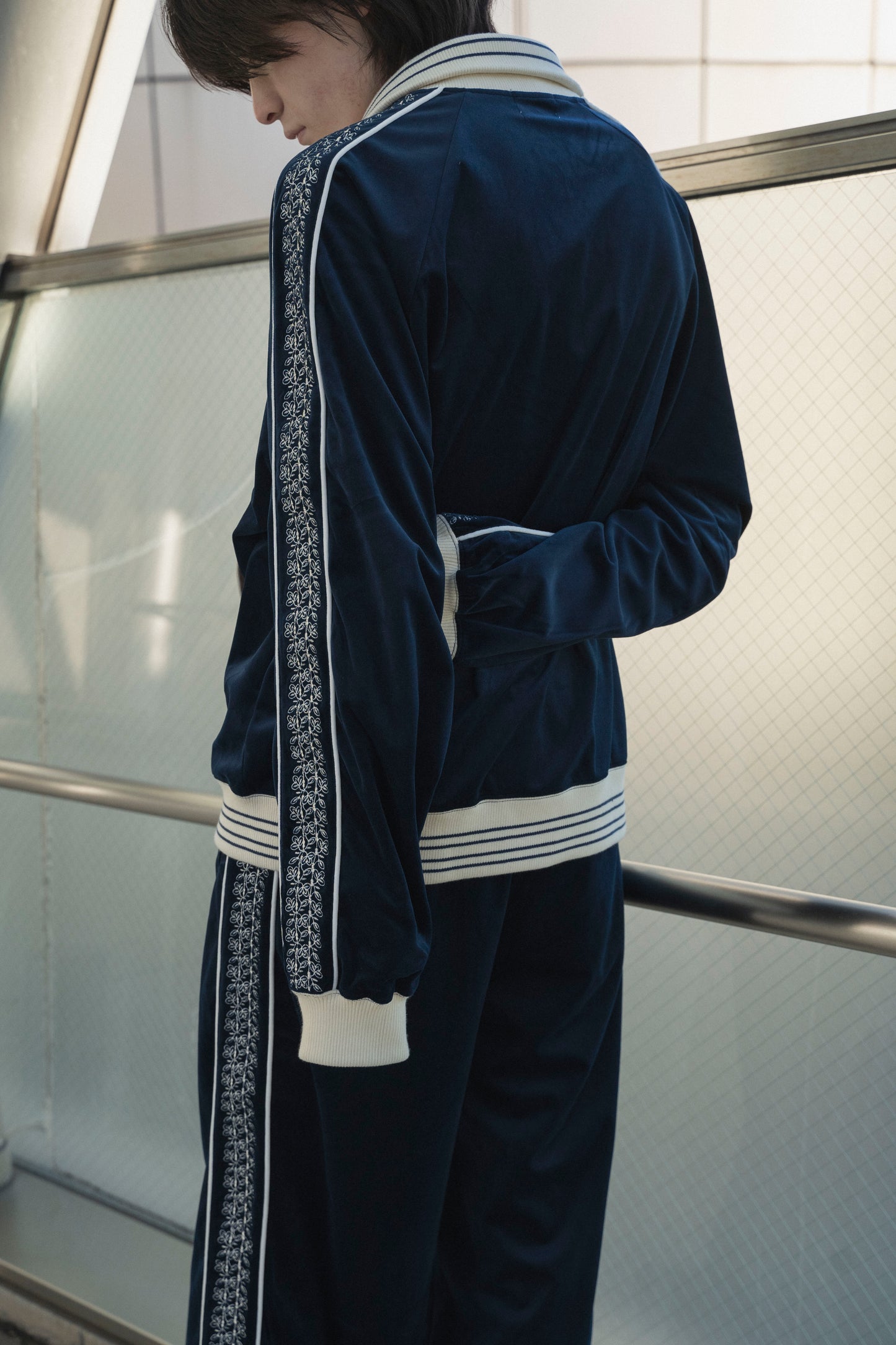 velvet flower embroidery line track jacket