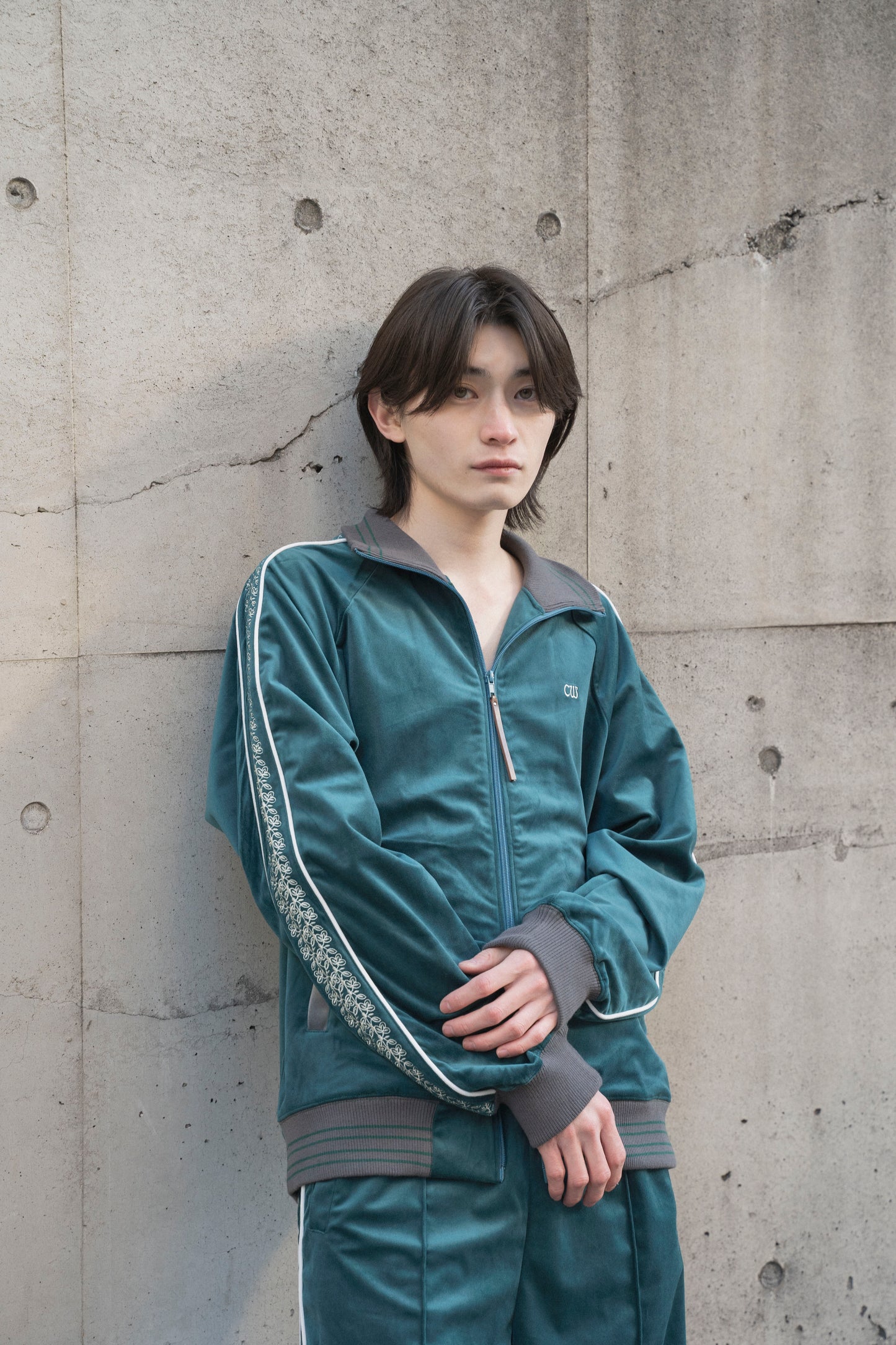 velvet flower embroidery line track jacket