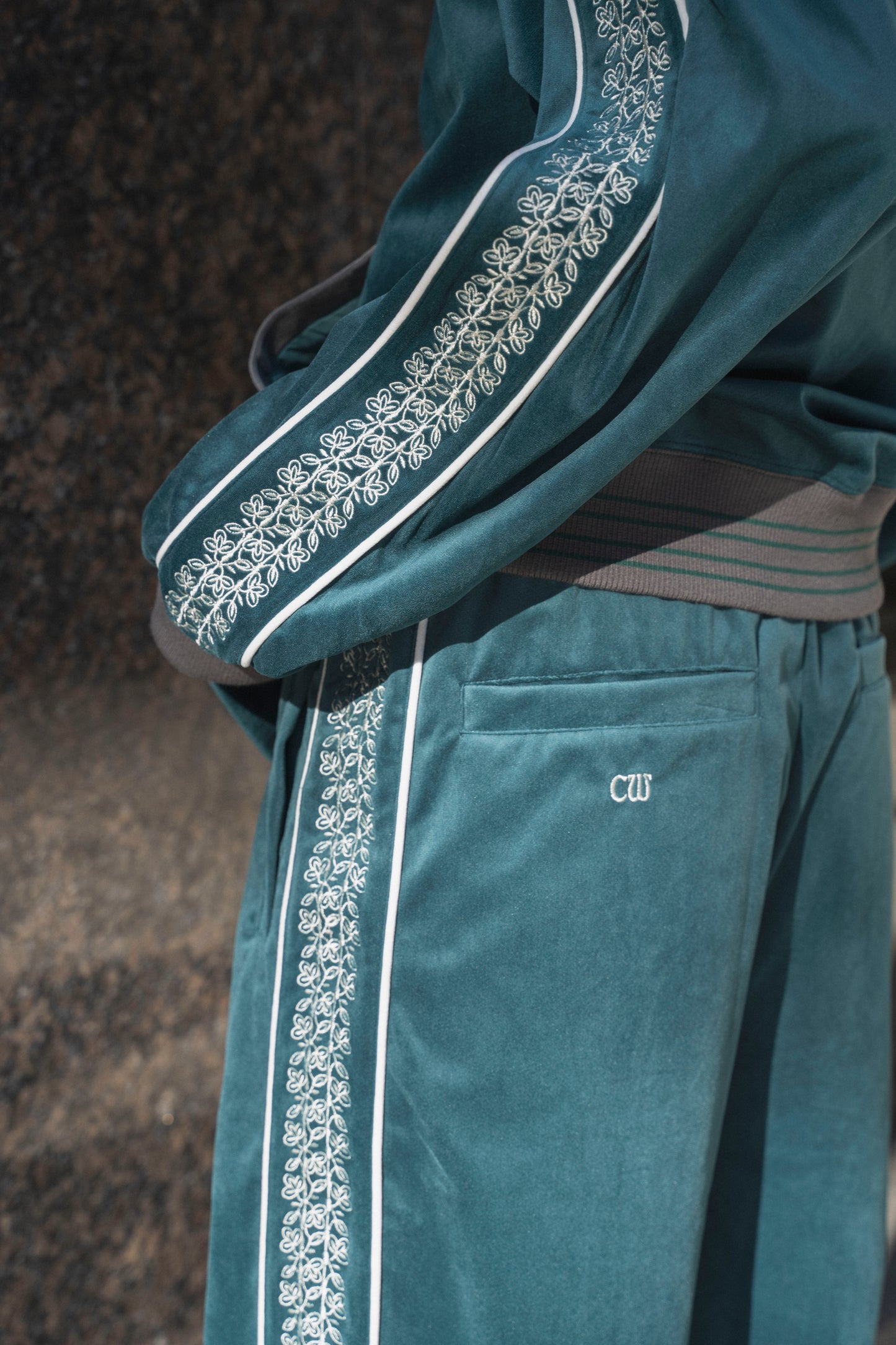 velvet flower embroidery line track jacket