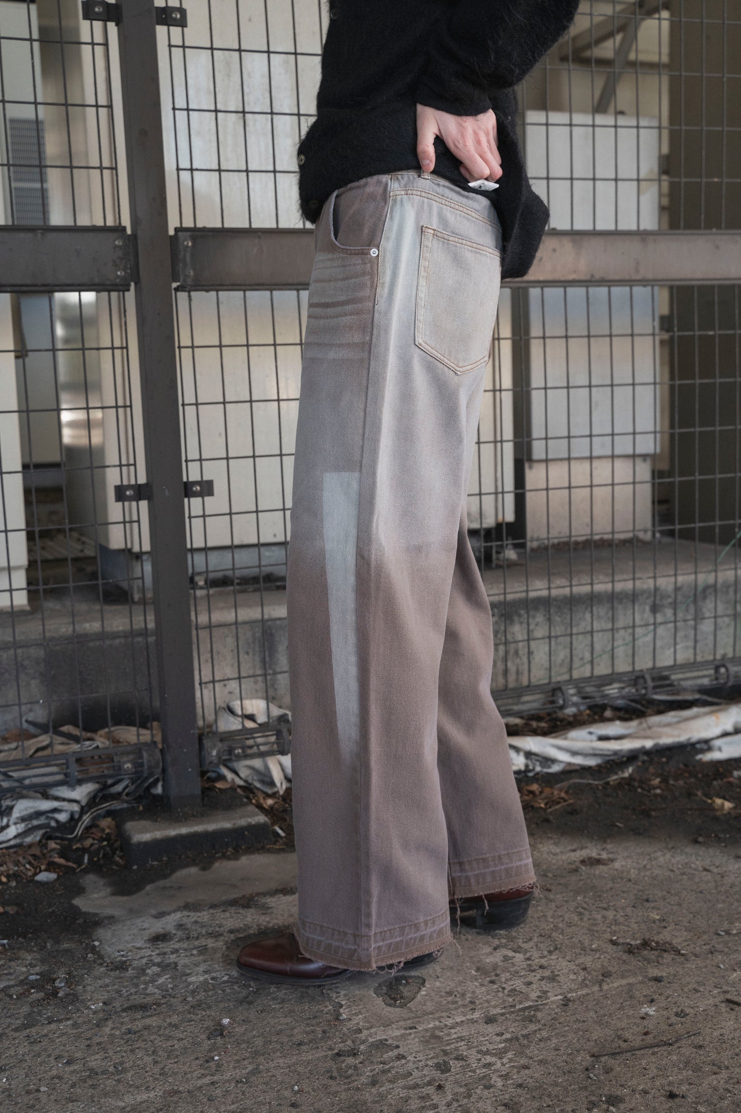 fade blast semi-baggy denim
