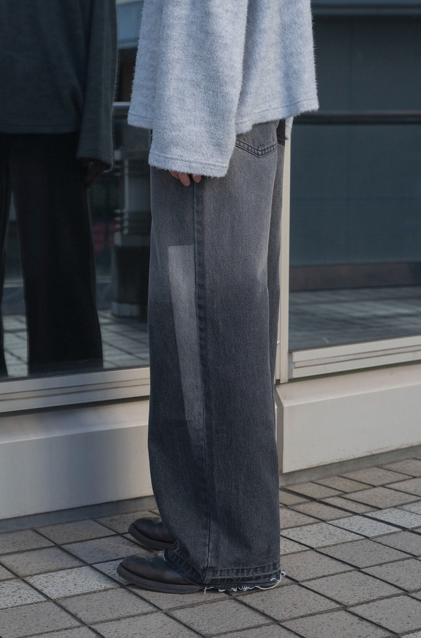 fade blast semi-baggy denim
