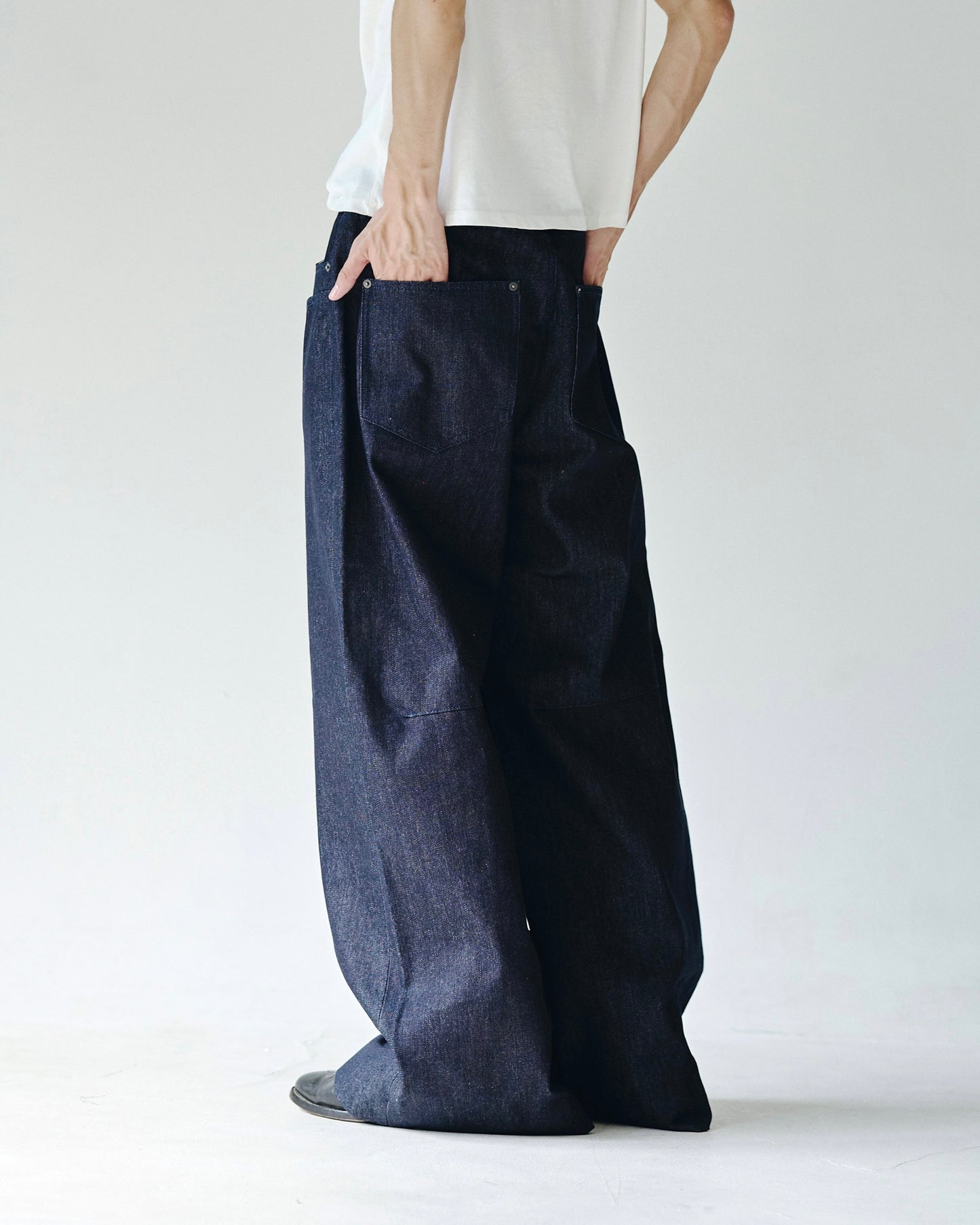DOUBLE POCKET RIGID SLUB BAGGY DENIM TROUSERS