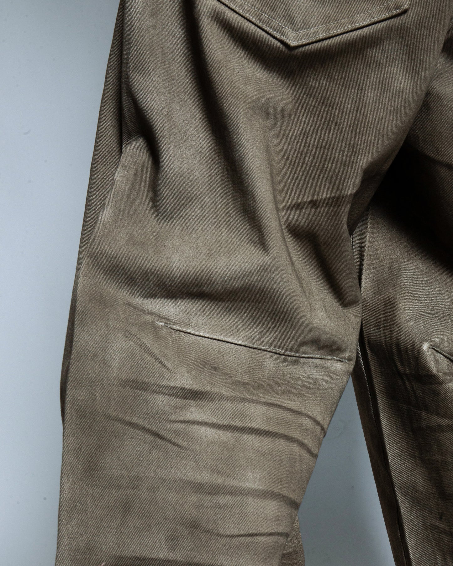 wide baggy spray processing denim trousers